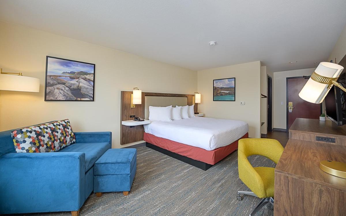 The Portlander Inn and Marketplace photo 44