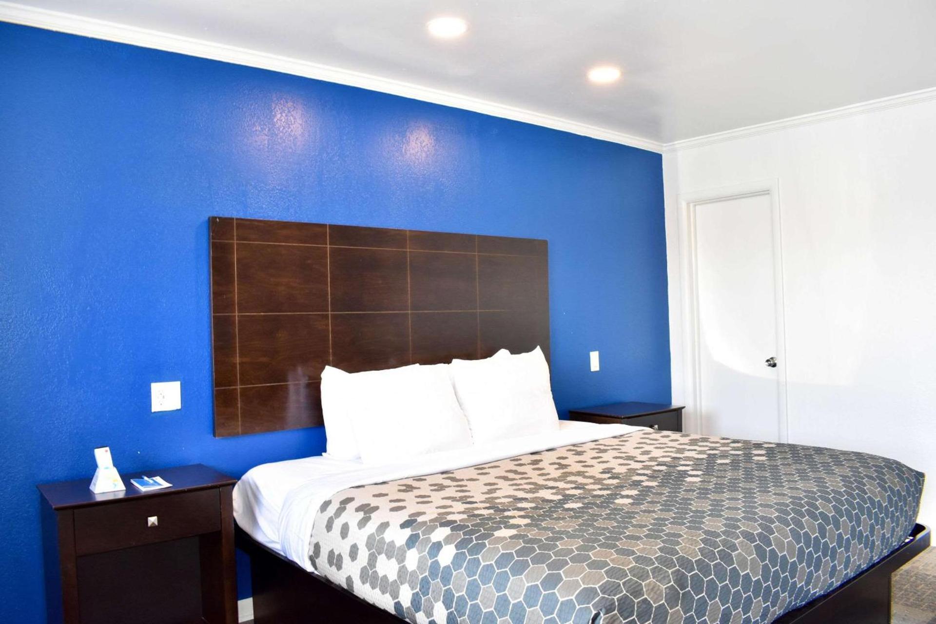 Rodeway Inn Swainsboro photo 3