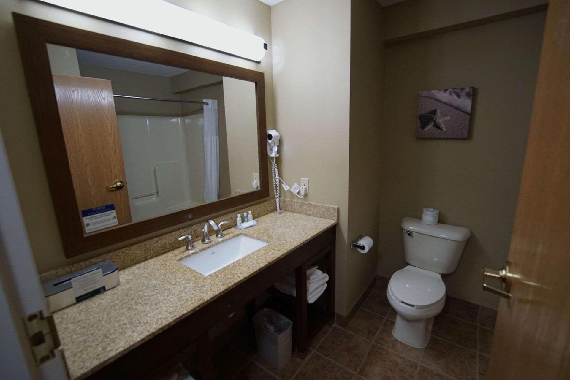 Quality Inn & Suites Georgetown - Seaford photo 25