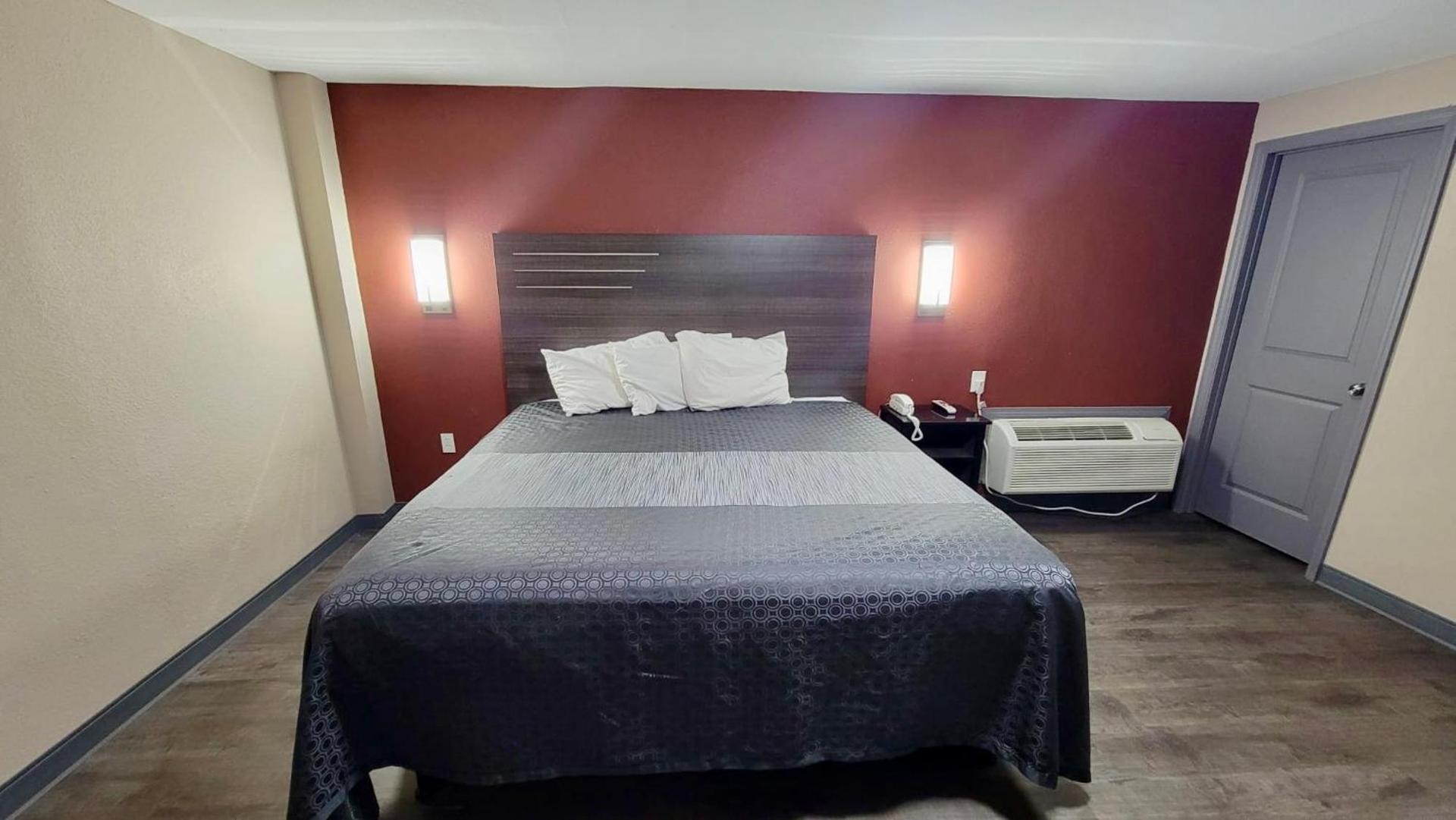 Budget Inn & Suites photo 11