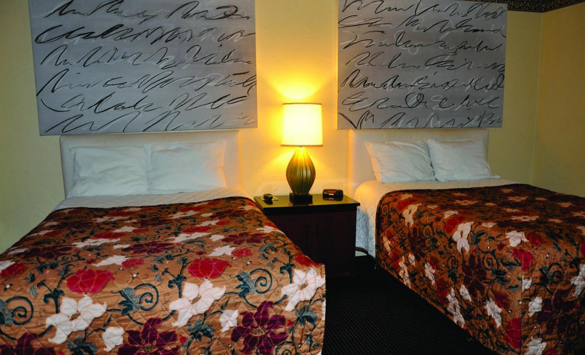 Travelers Inn Manteca photo 10