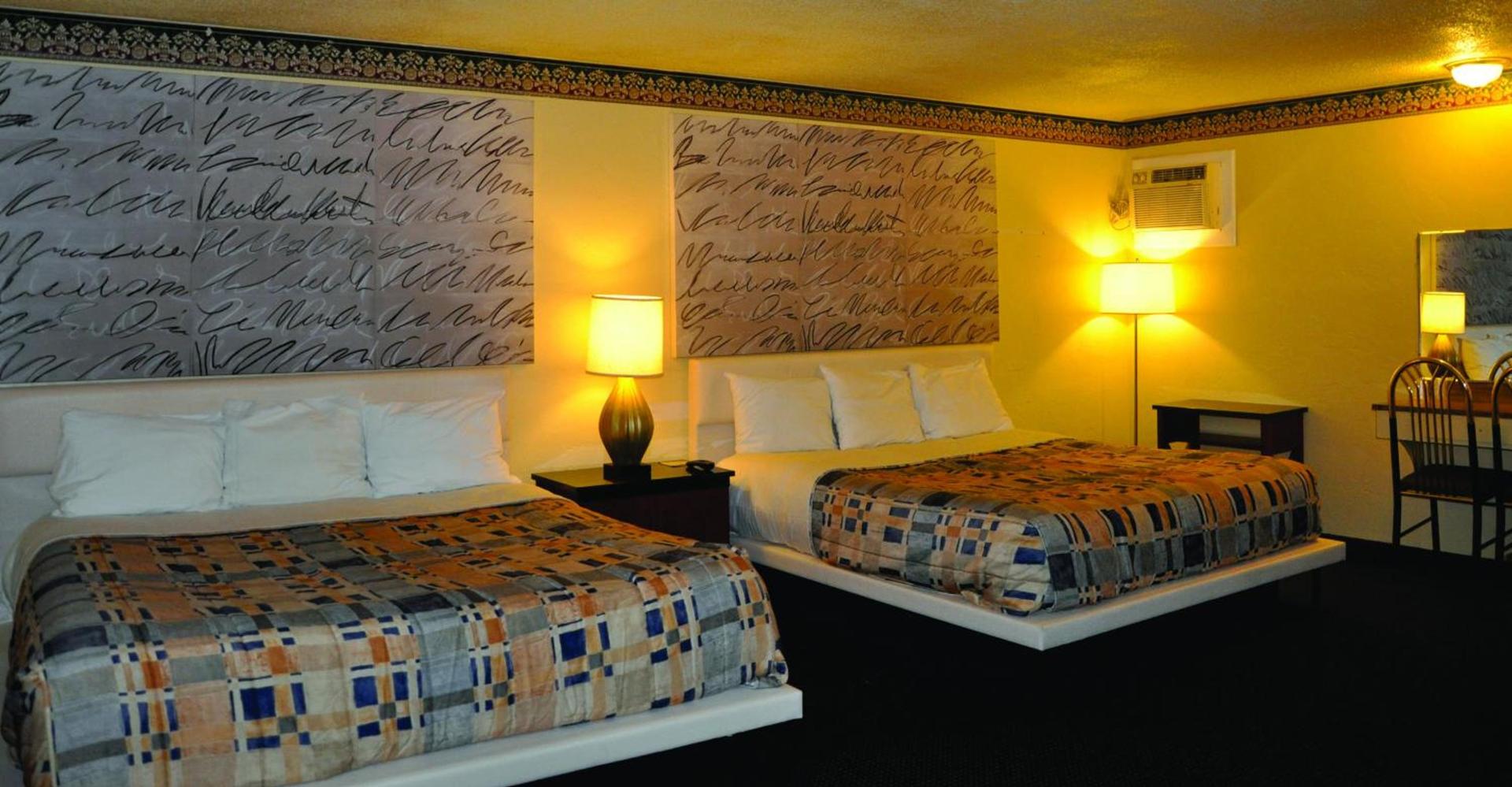 Travelers Inn Manteca photo 11