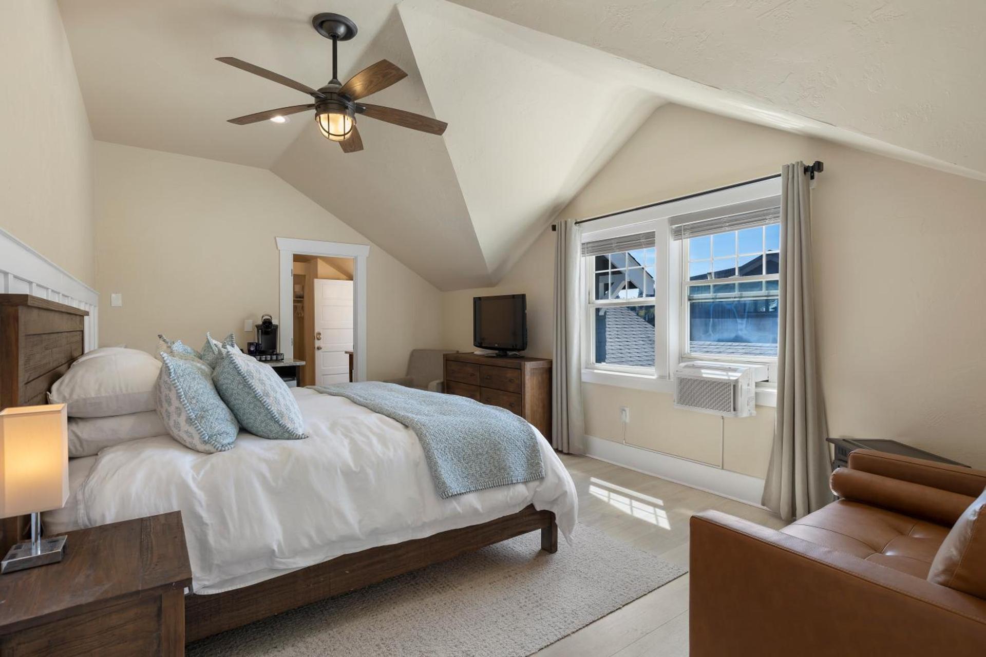 Waterfront Inn photo 21