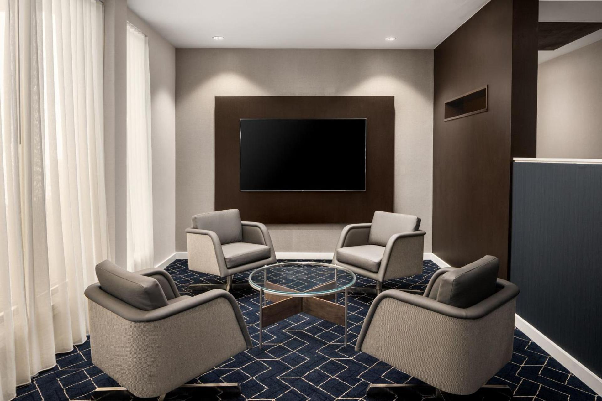 Courtyard by Marriott Portland Beaverton photo 6