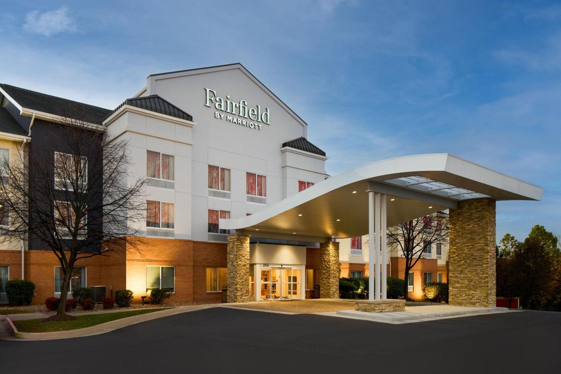 Fairfield Inn and Suites by Marriott Winchester photo 1