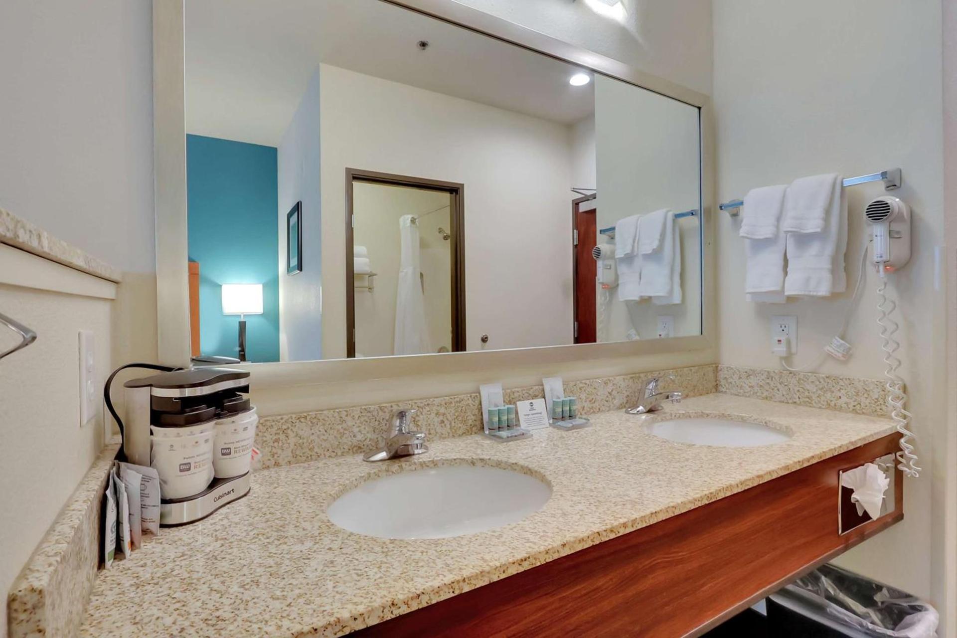 Best Western Liberty Inn DuPont JBLM photo 13