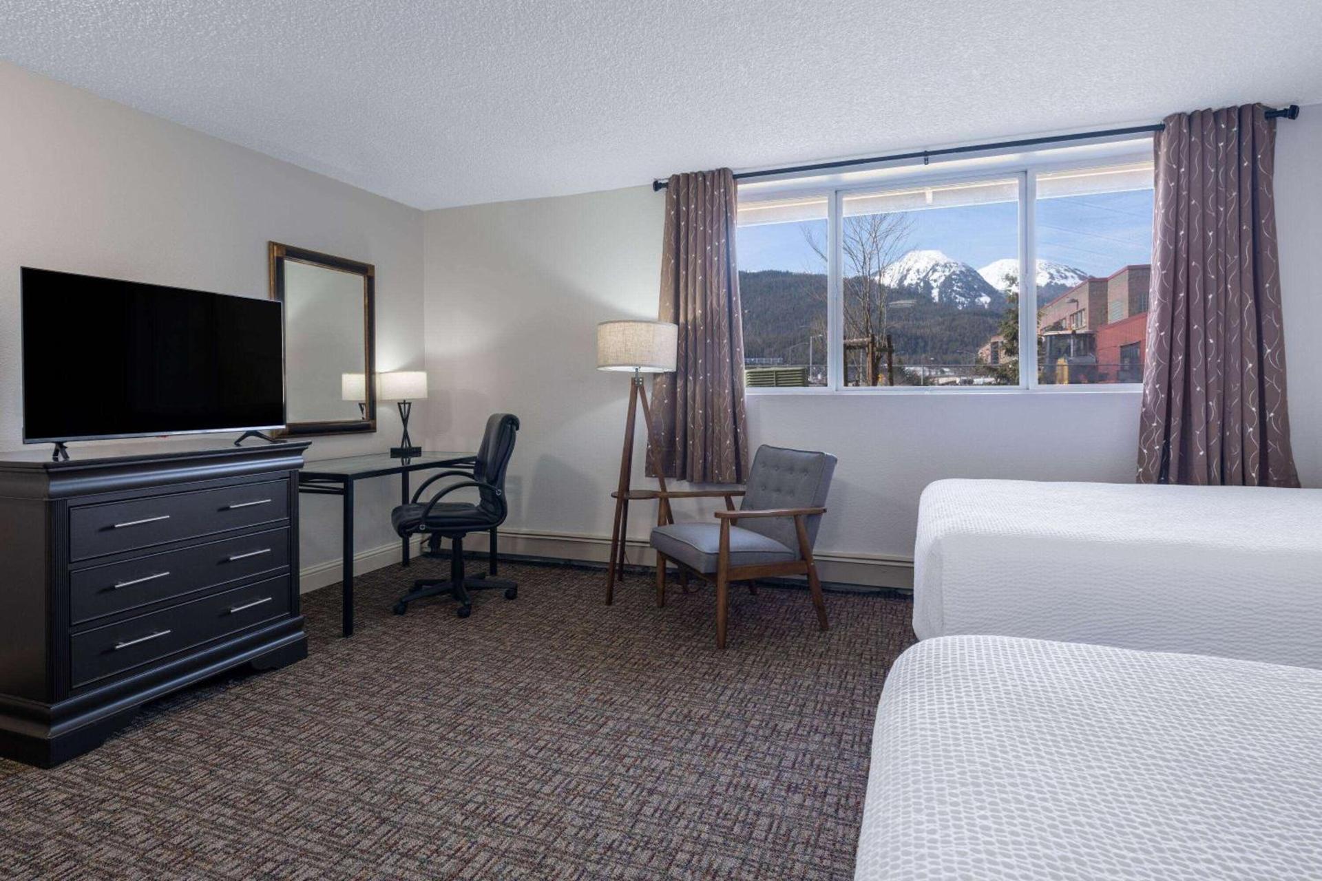Ramada by Wyndham Juneau photo 17