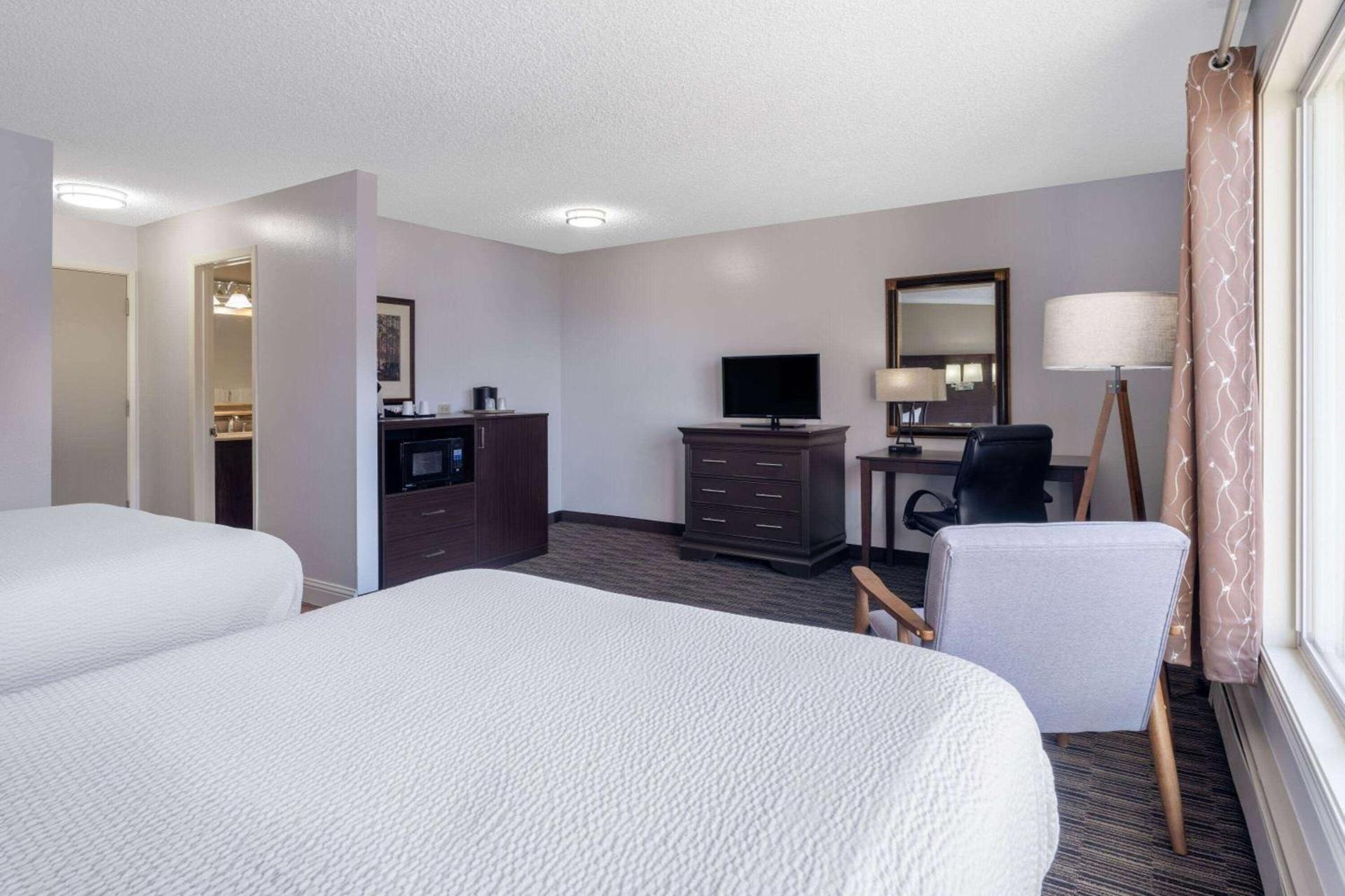 Ramada by Wyndham Juneau photo 19