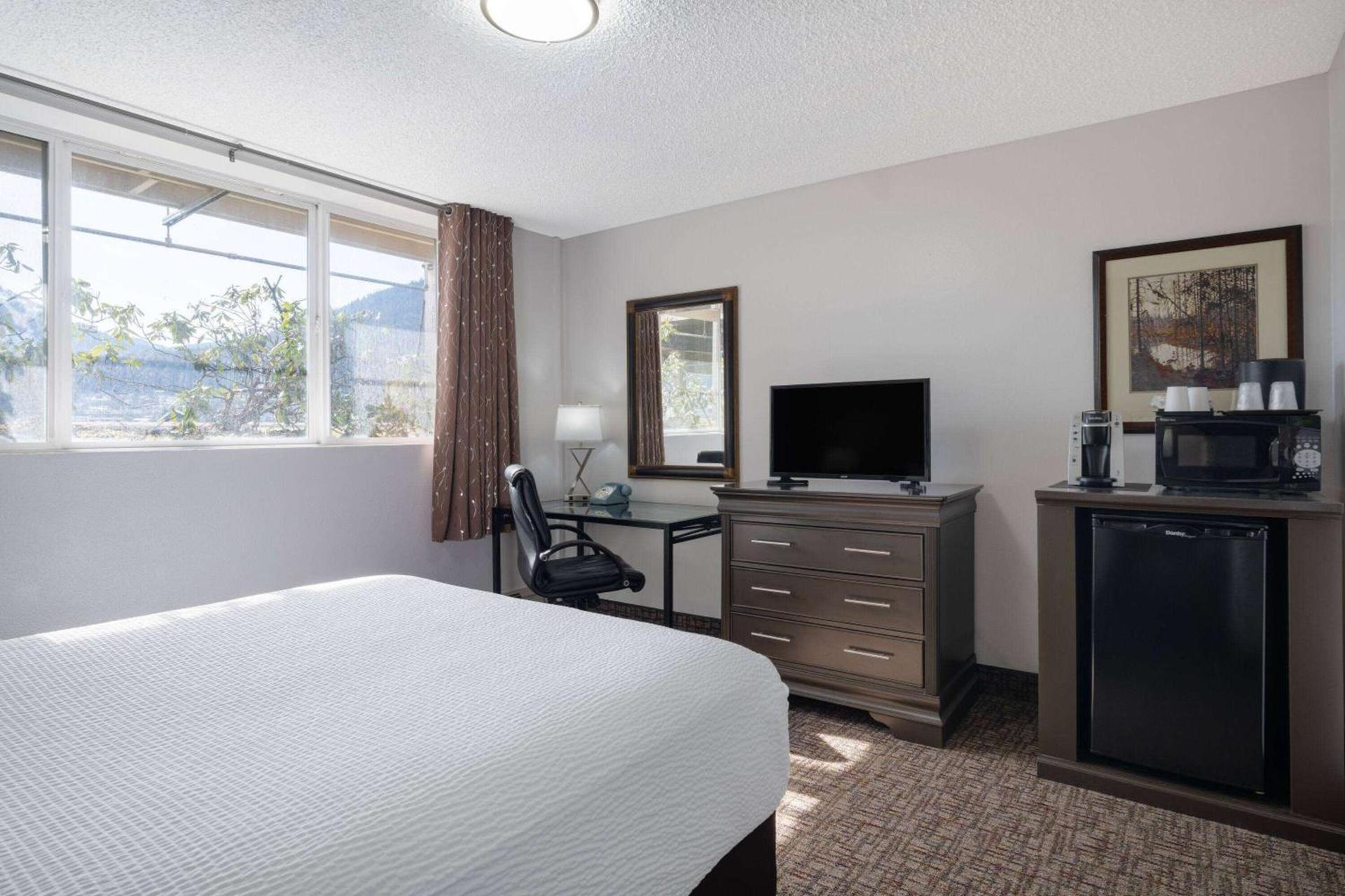 Ramada by Wyndham Juneau photo 22