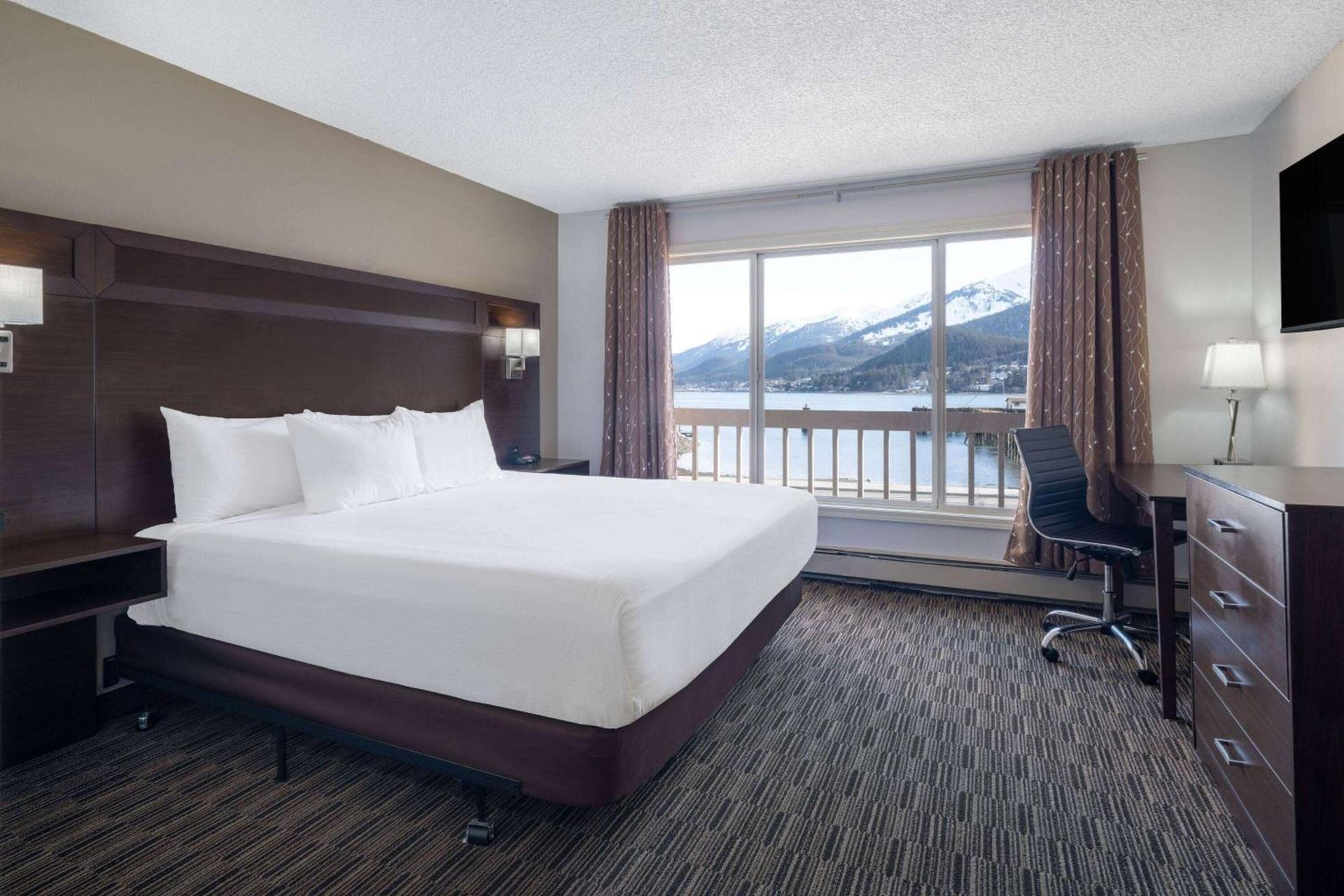 Ramada by Wyndham Juneau photo 23