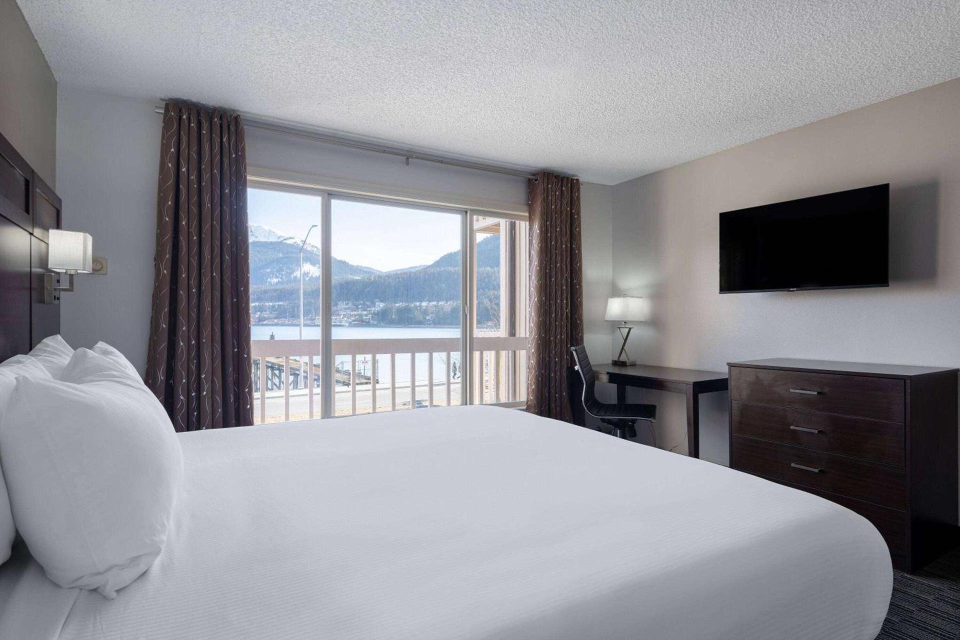 Ramada by Wyndham Juneau photo 29