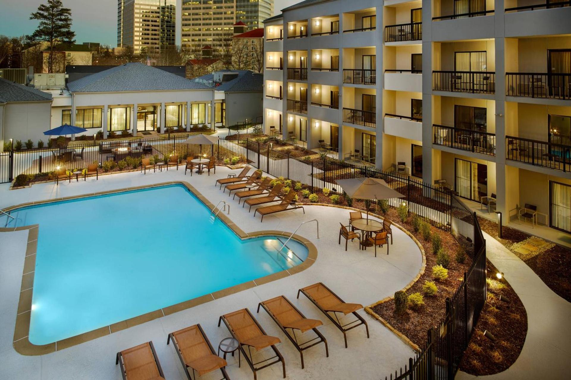 Courtyard by Marriott Perimeter Center photo 10