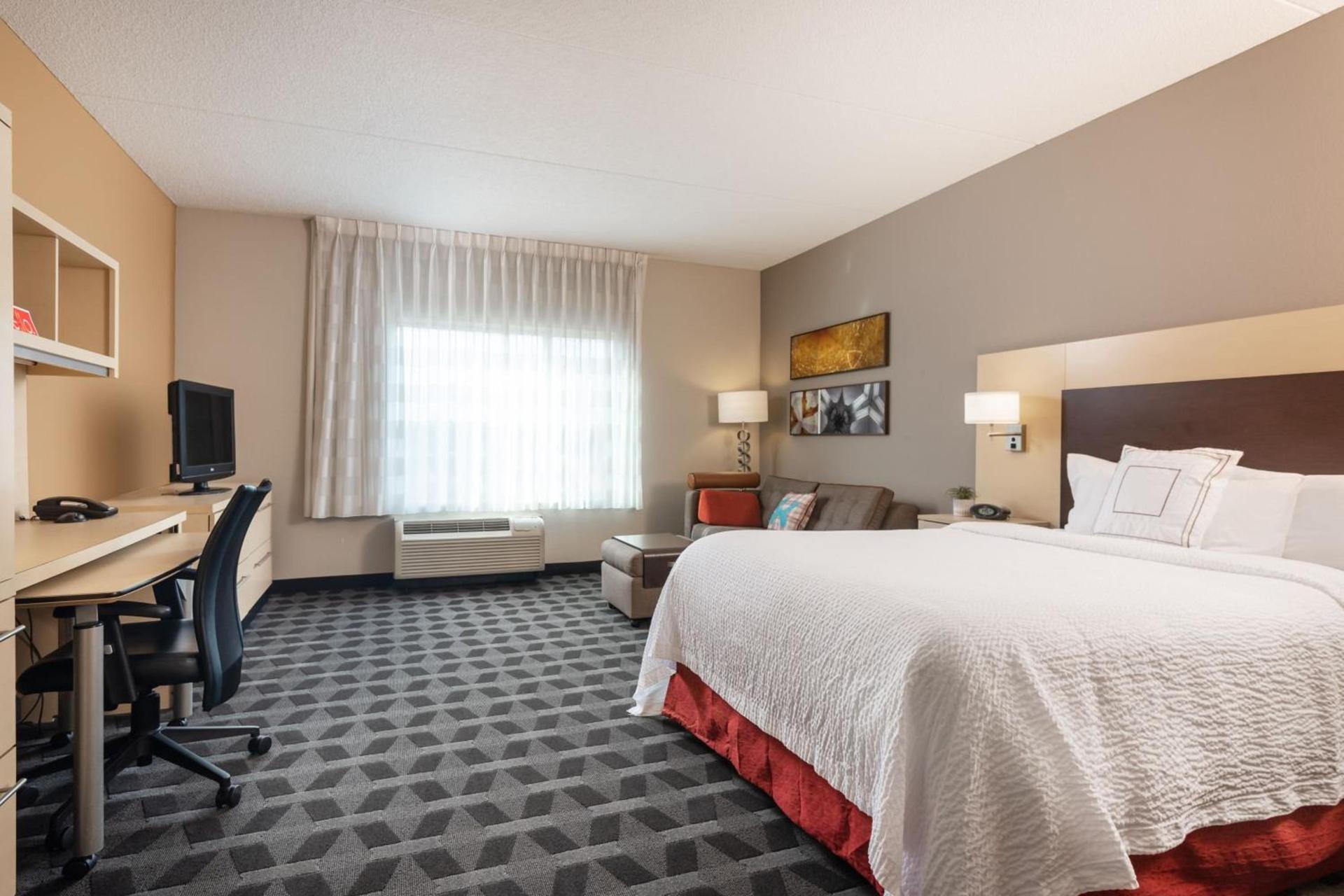 TownePlace Suites by Marriott Charlotte Mooresville photo 4