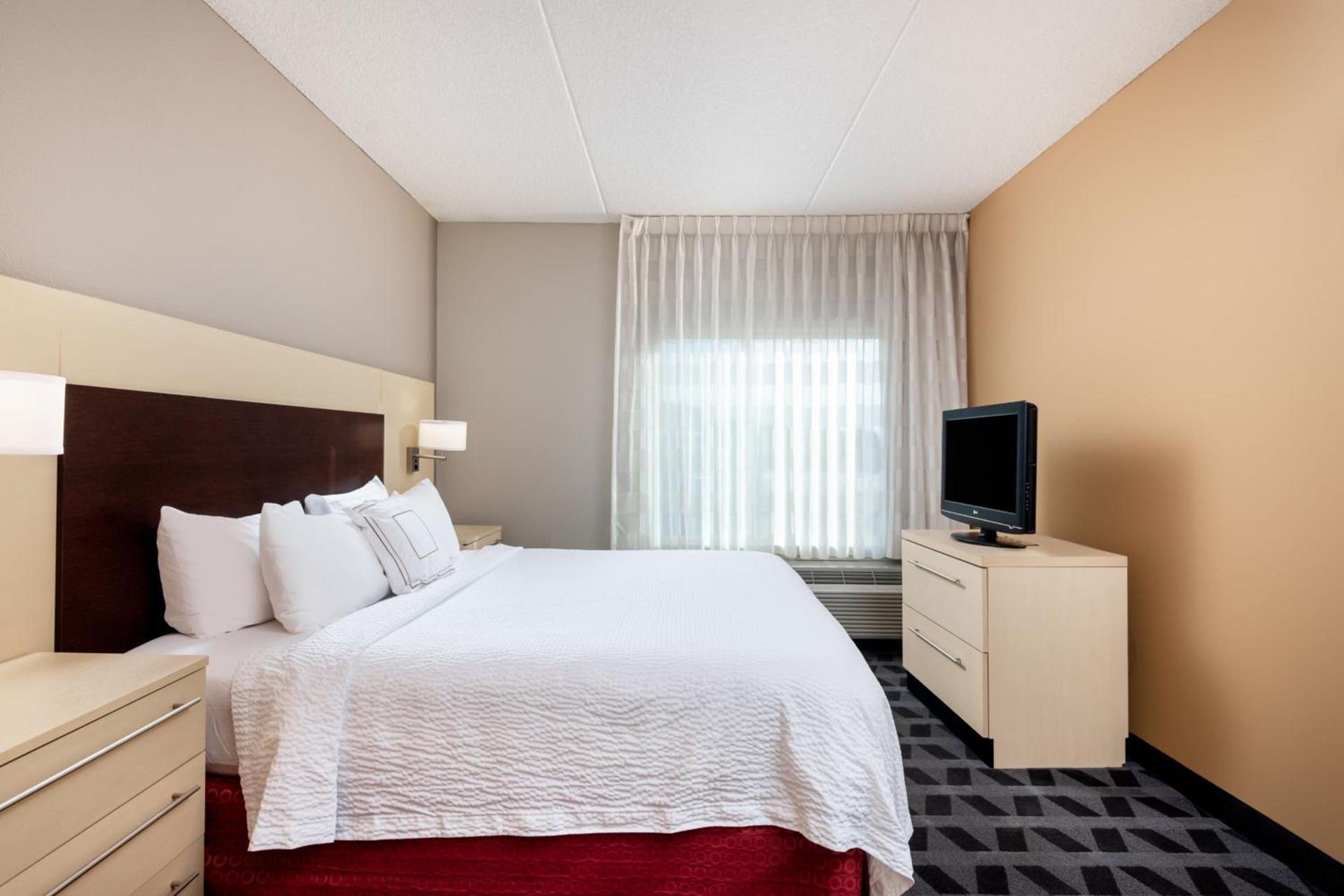 TownePlace Suites by Marriott Charlotte Mooresville photo 6