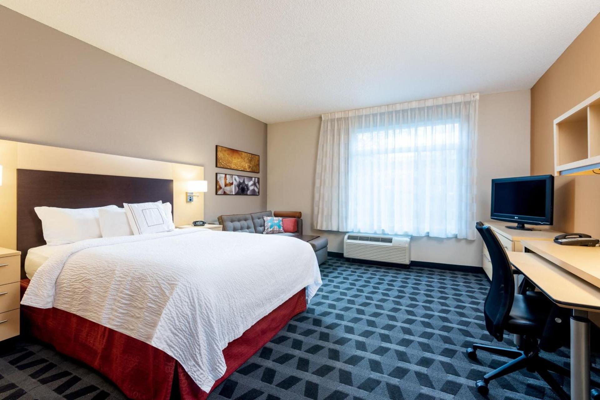 TownePlace Suites by Marriott Charlotte Mooresville photo 12