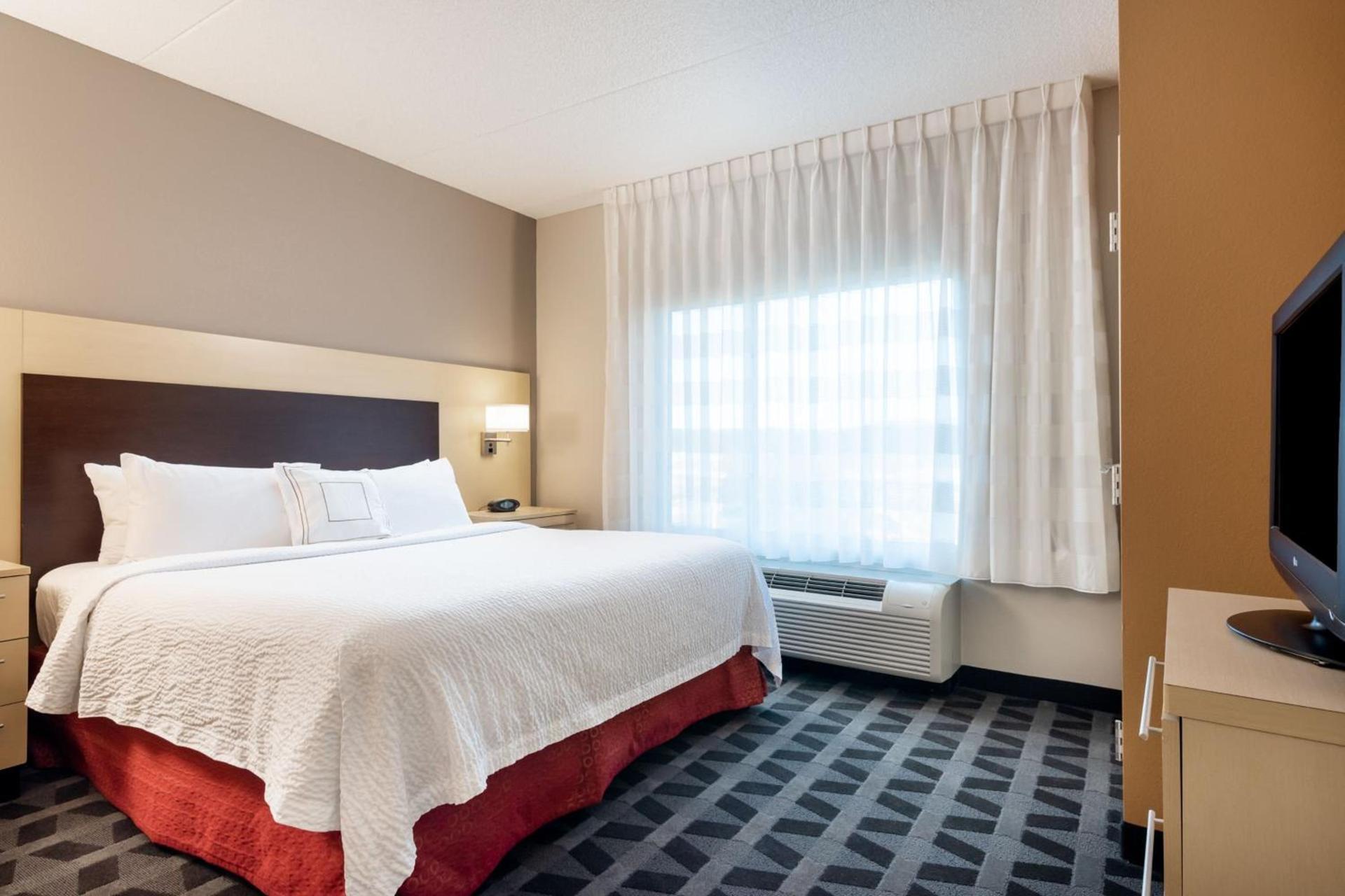 TownePlace Suites by Marriott Charlotte Mooresville photo 11
