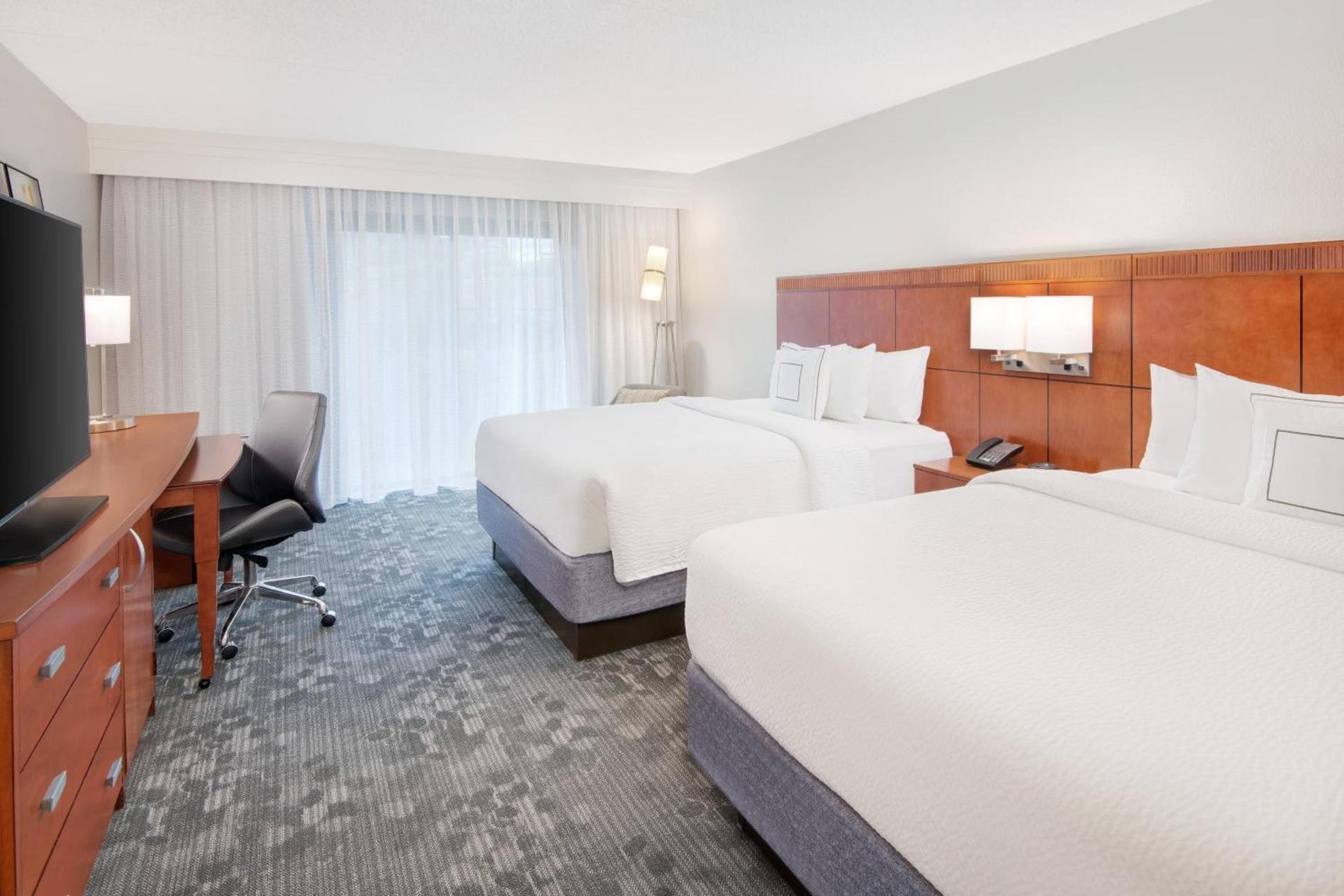 Courtyard by Marriott Birmingham Homewood photo 4