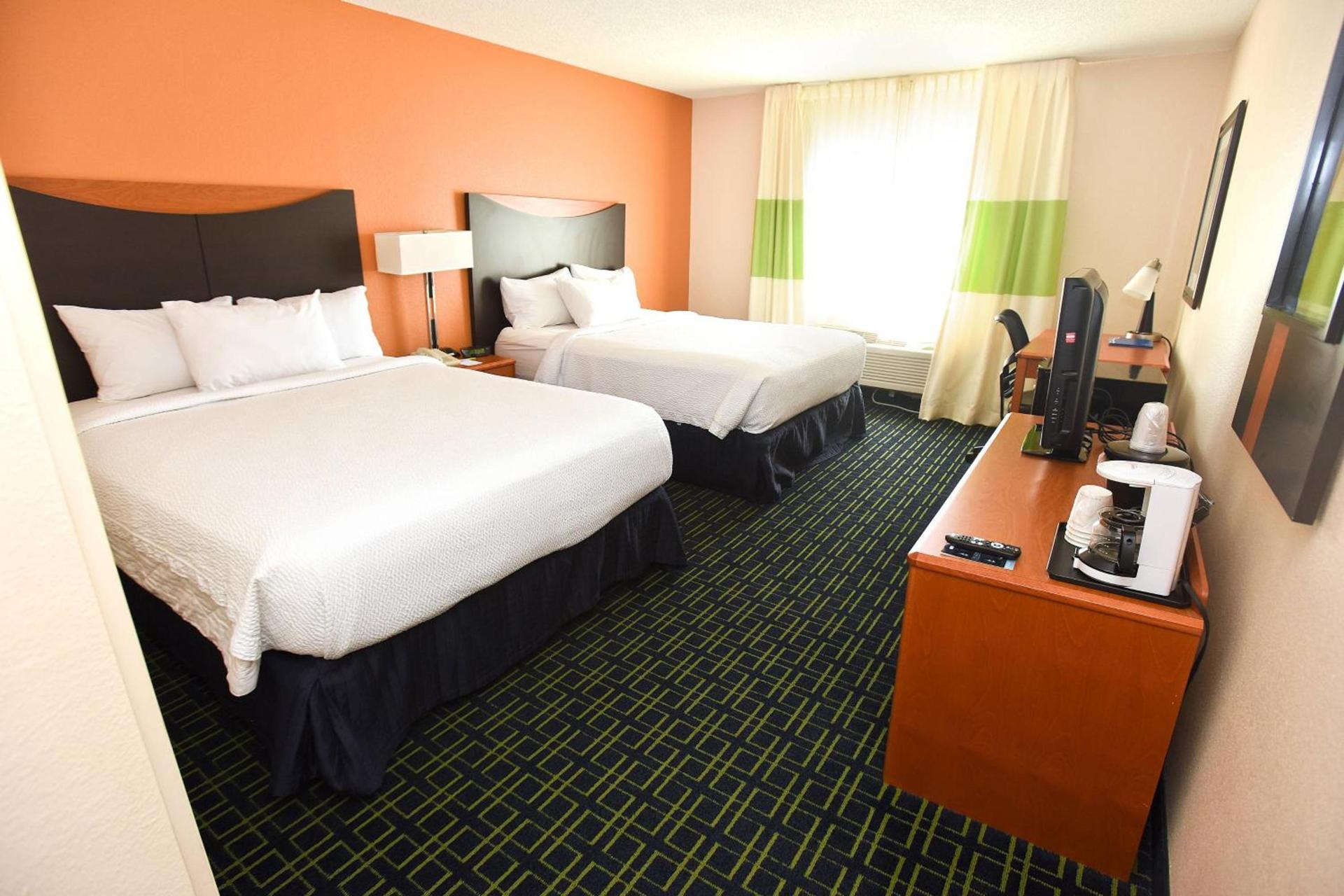 AmericInn by Wyndham Topeka photo 13