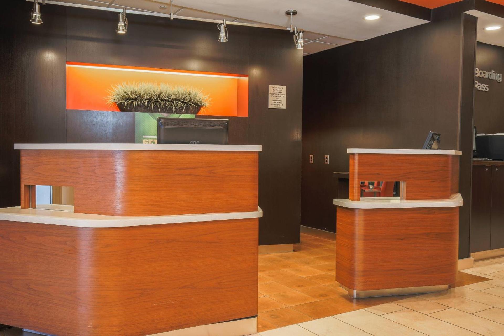 Courtyard by Marriott Flint Grand Blanc photo 2