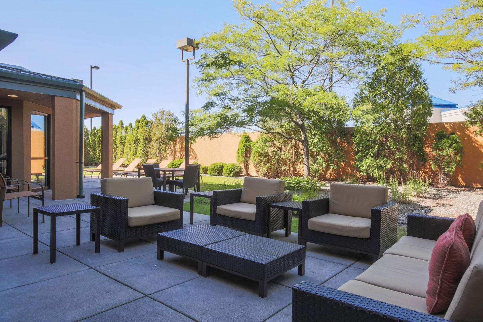 Courtyard by Marriott Flint Grand Blanc photo 6