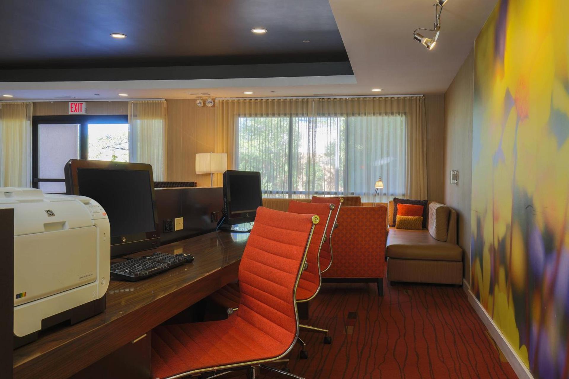 Courtyard by Marriott Flint Grand Blanc photo 24