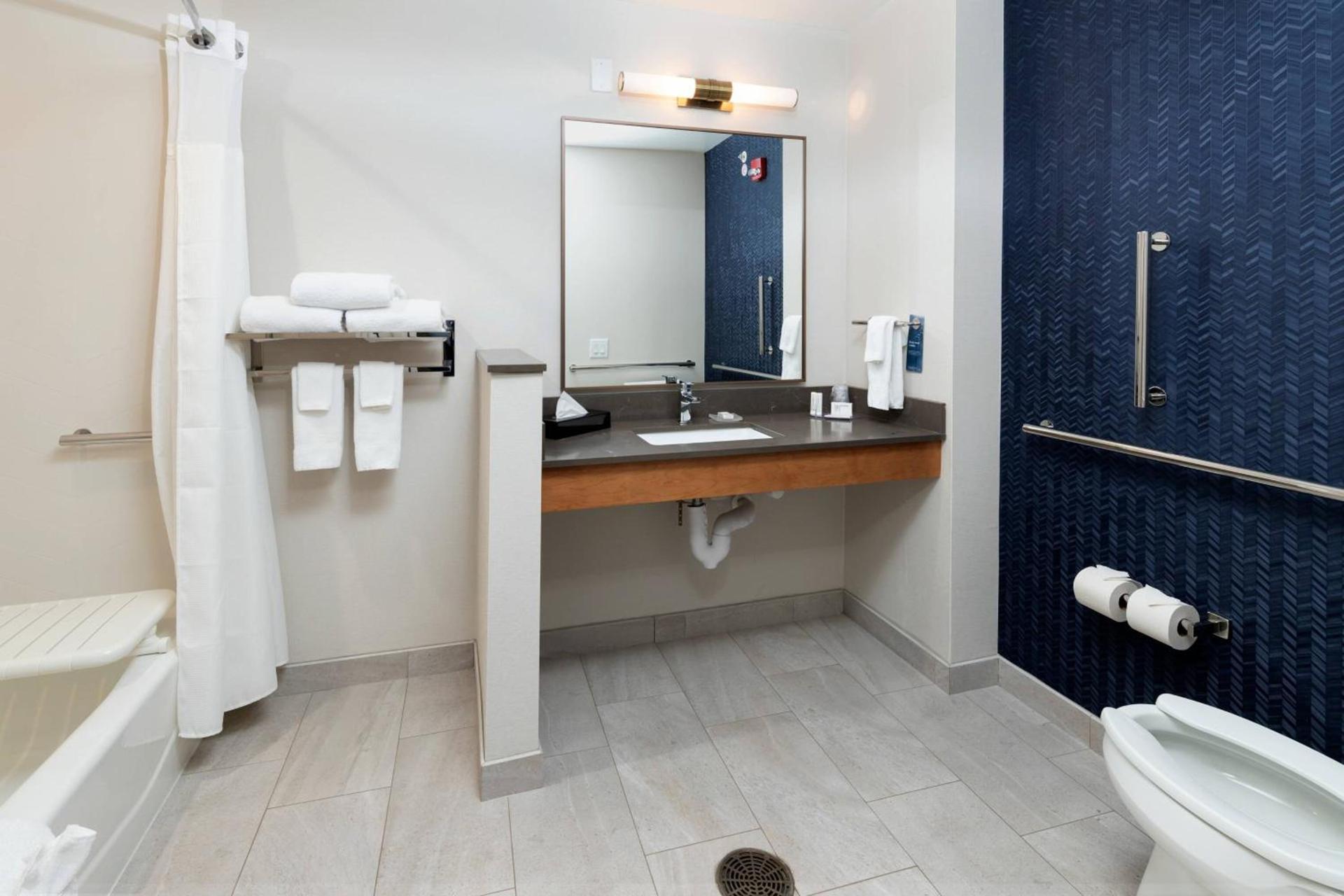 Fairfield Inn & Suites Morganton Historic Downtown photo 15