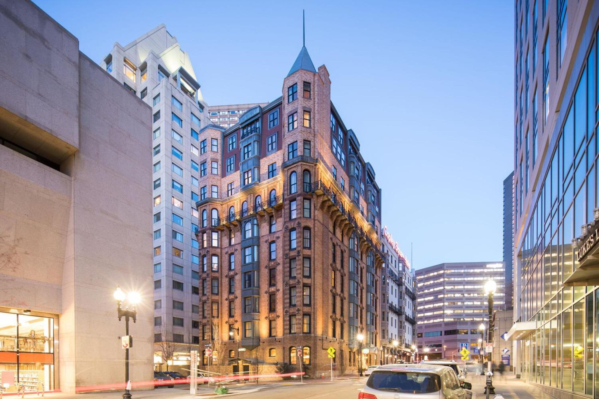 Courtyard Boston Copley Square photo 1