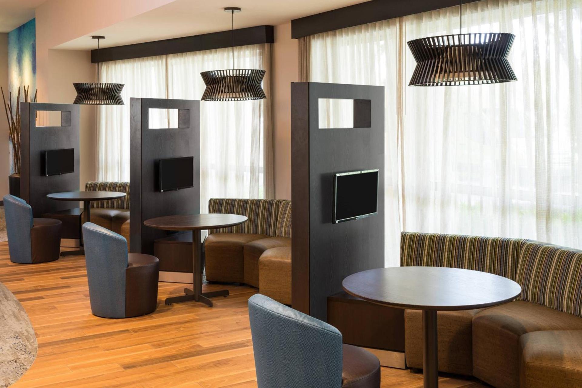 Courtyard by Marriott Fort Lauderdale Airport & Cruise Port photo 16