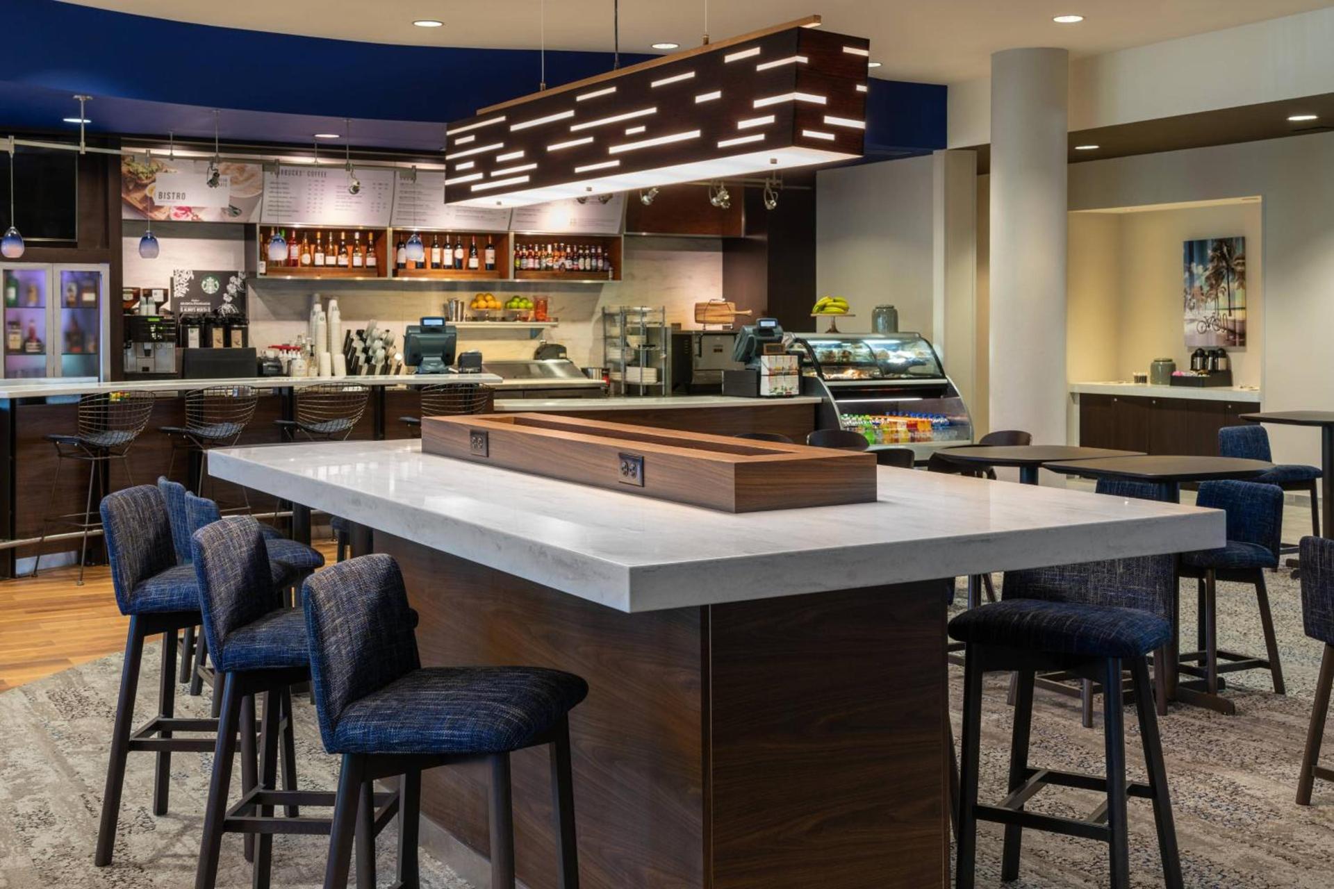 Courtyard by Marriott Fort Lauderdale Airport & Cruise Port photo 22