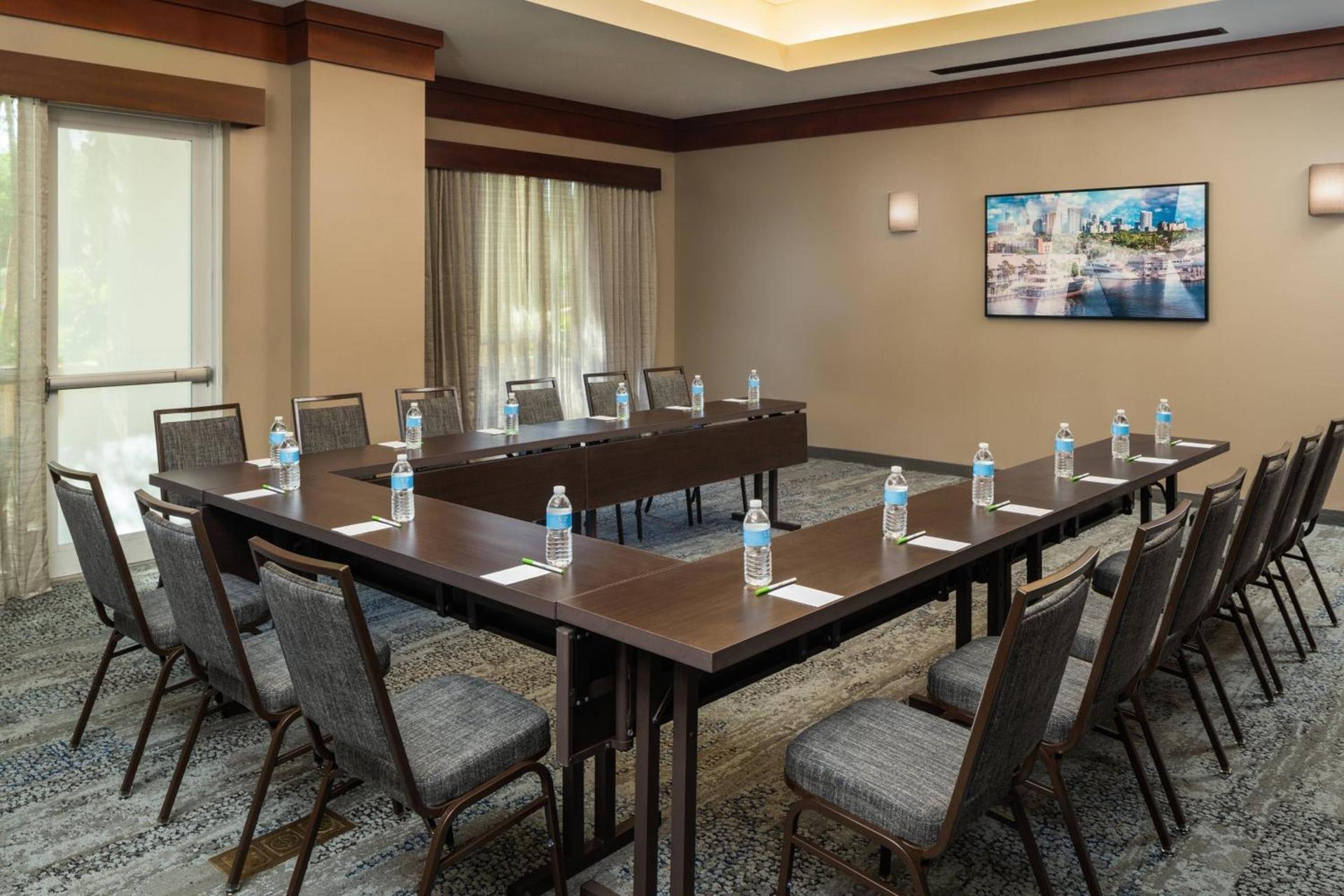Courtyard by Marriott Fort Lauderdale Airport & Cruise Port photo 34