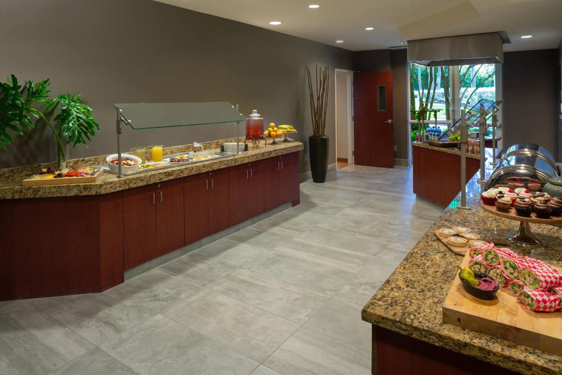 Courtyard by Marriott Fort Lauderdale Airport & Cruise Port photo 37