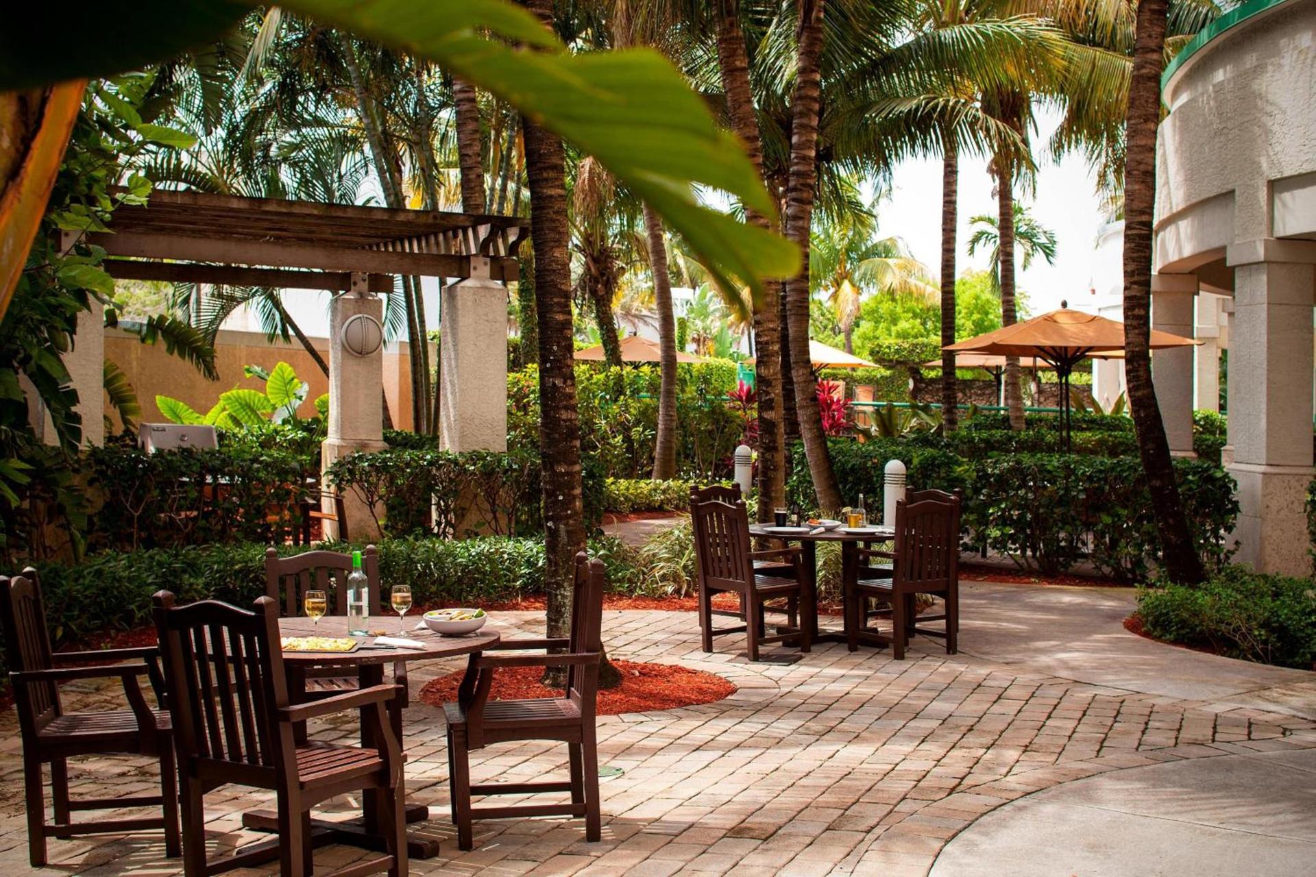 Courtyard by Marriott Fort Lauderdale Airport & Cruise Port photo 5