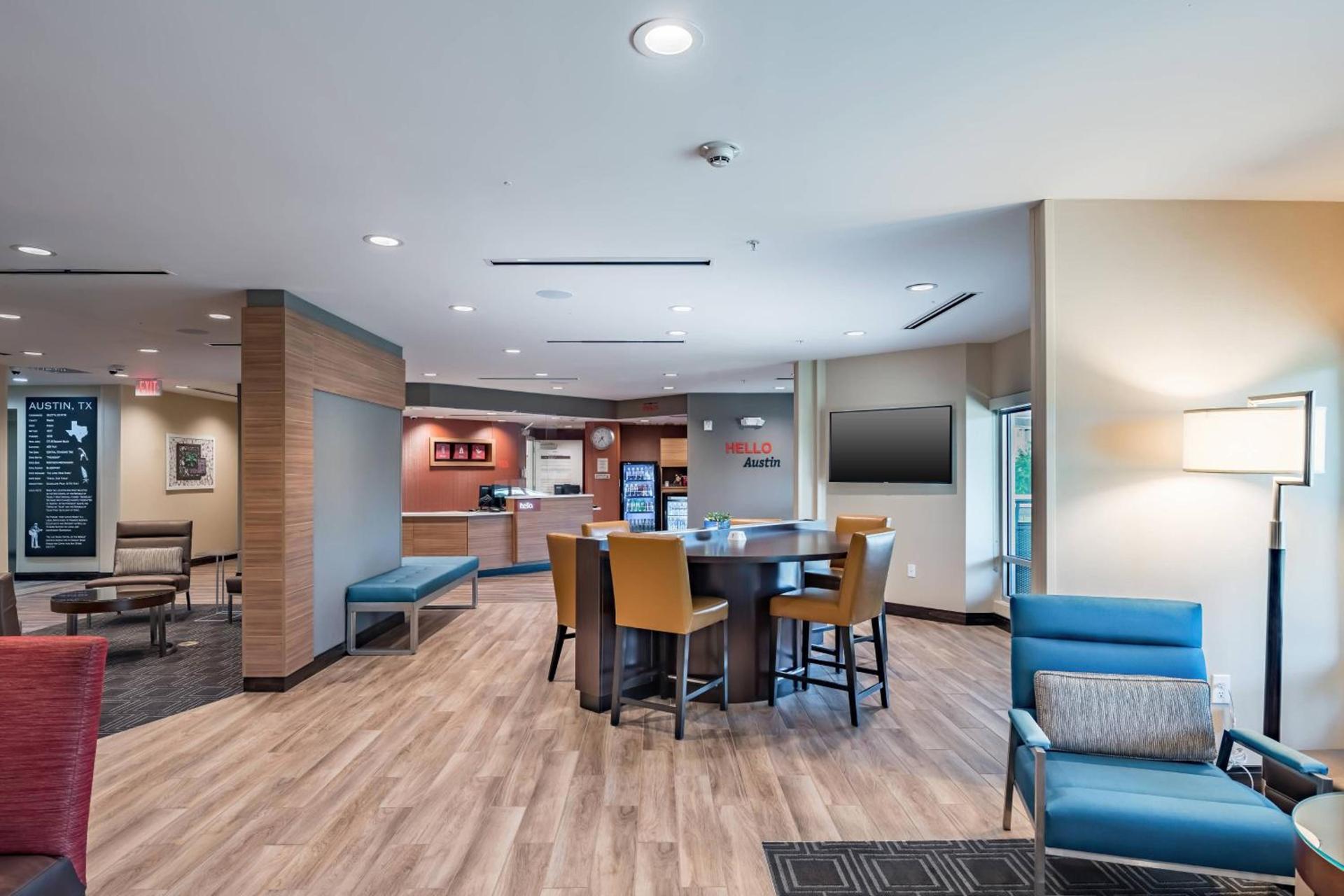 TownePlace Suites Austin South photo 4