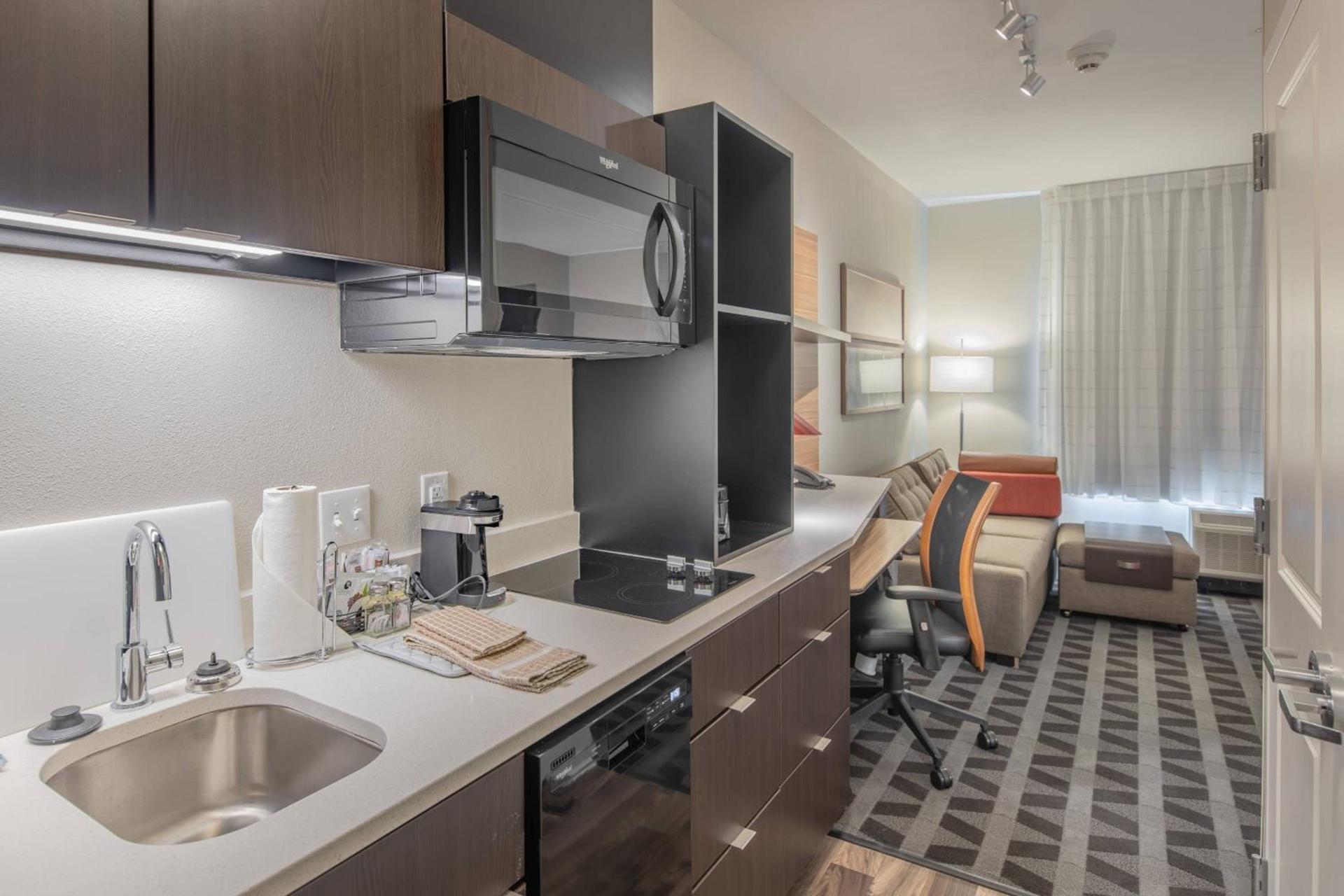 TownePlace Suites Austin South photo 12