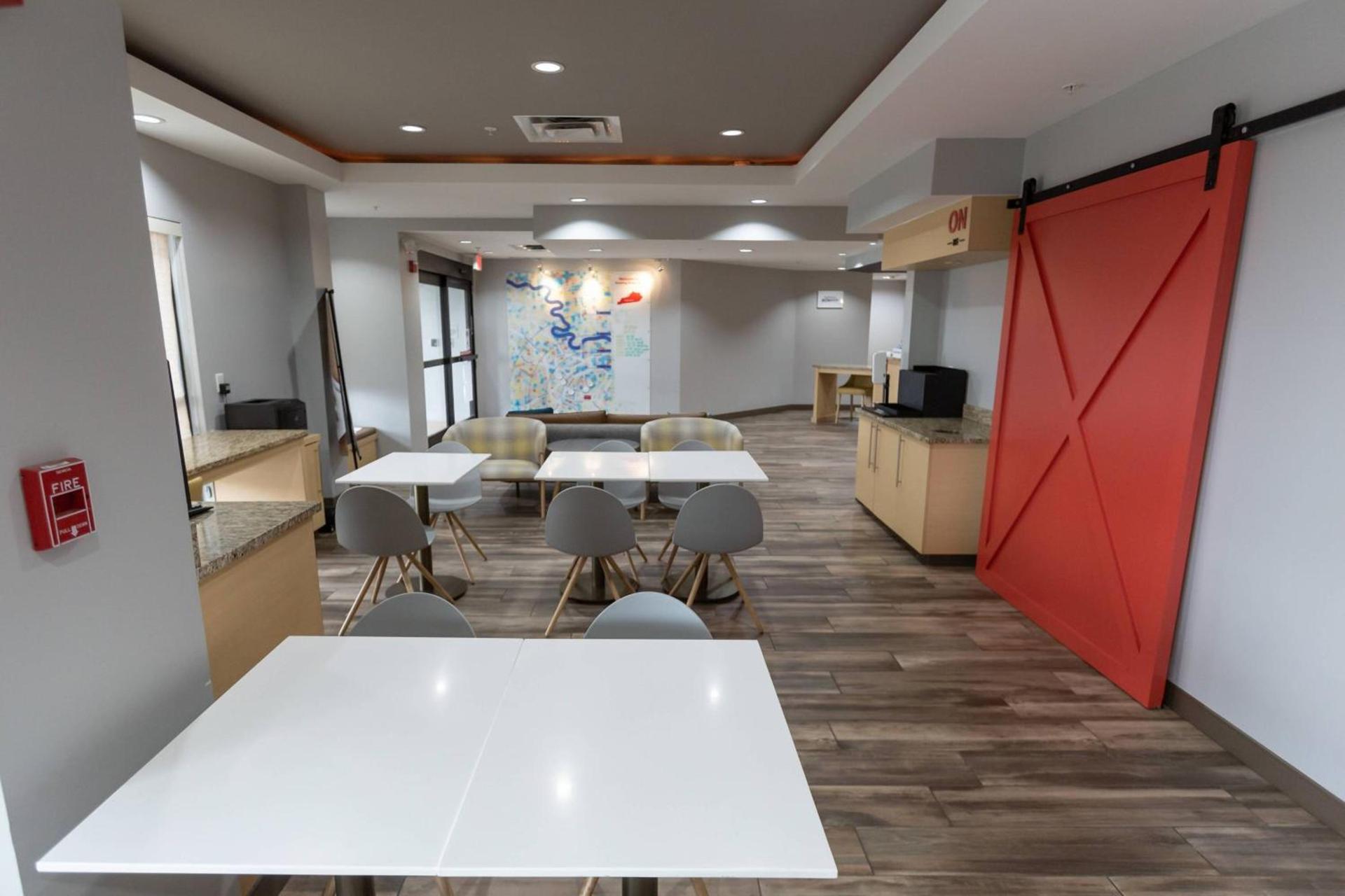 TownePlace Suites by Marriott Bowling Green photo 21