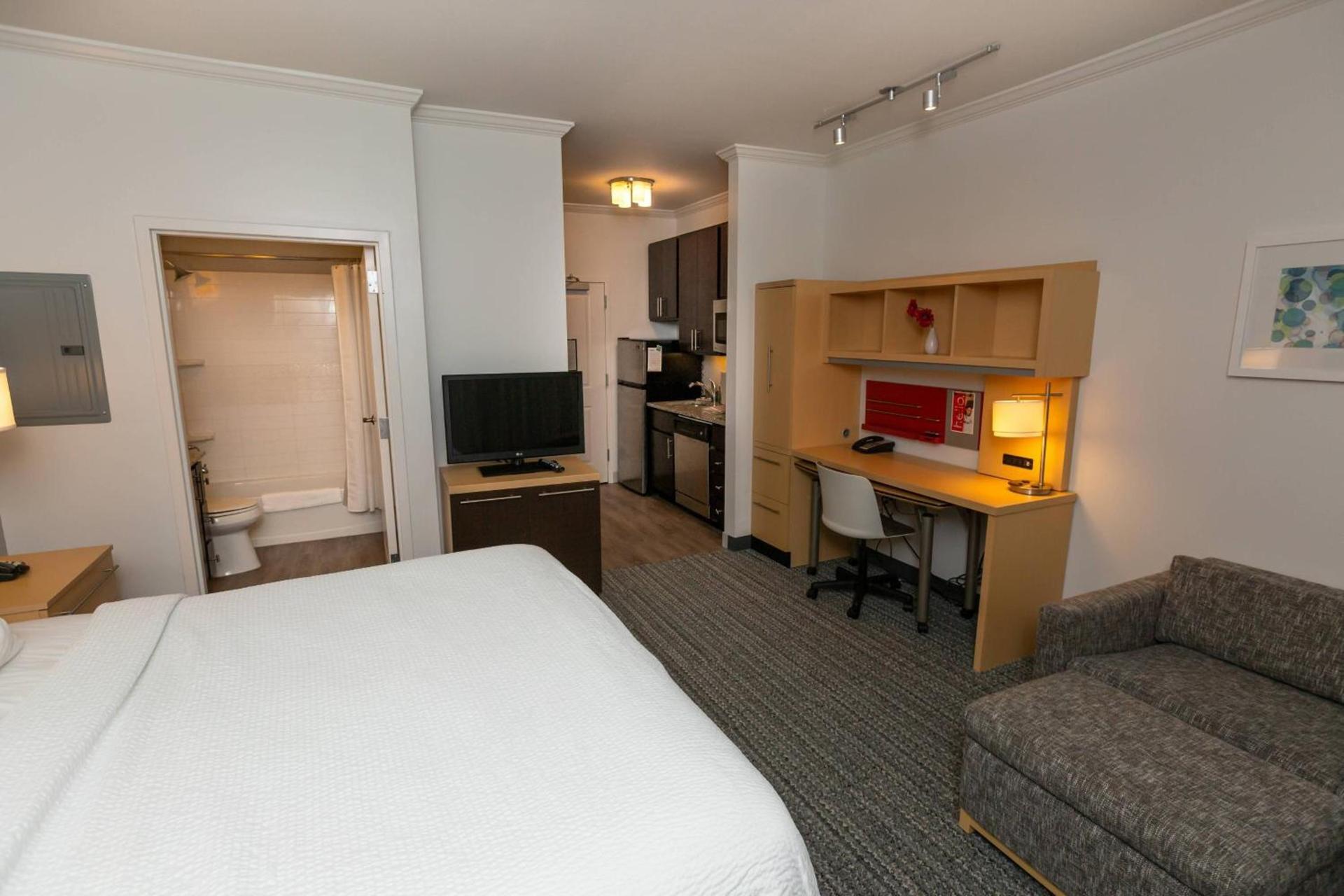 TownePlace Suites by Marriott Bowling Green photo 9