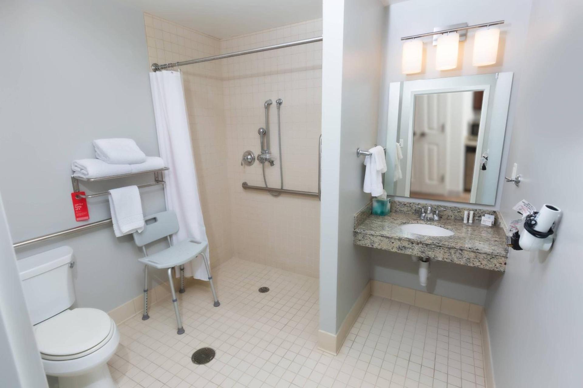 TownePlace Suites by Marriott Bowling Green photo 17