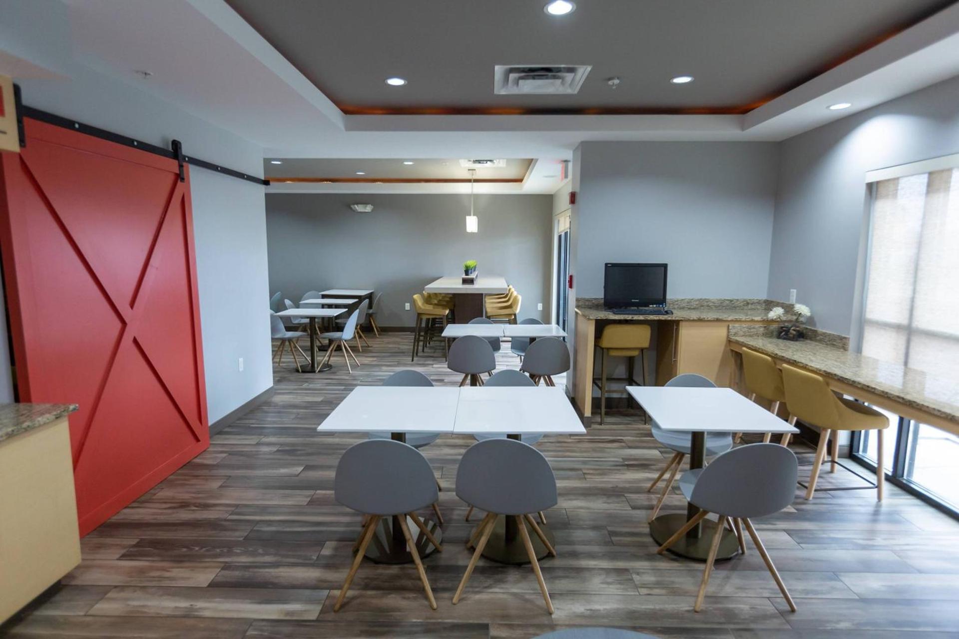 TownePlace Suites by Marriott Bowling Green photo 18