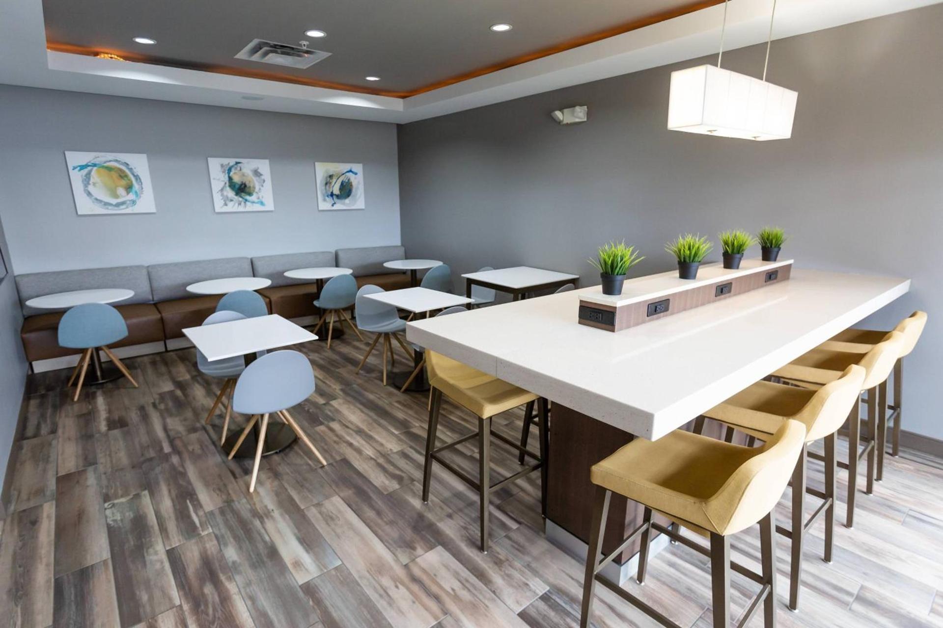 TownePlace Suites by Marriott Bowling Green photo 19
