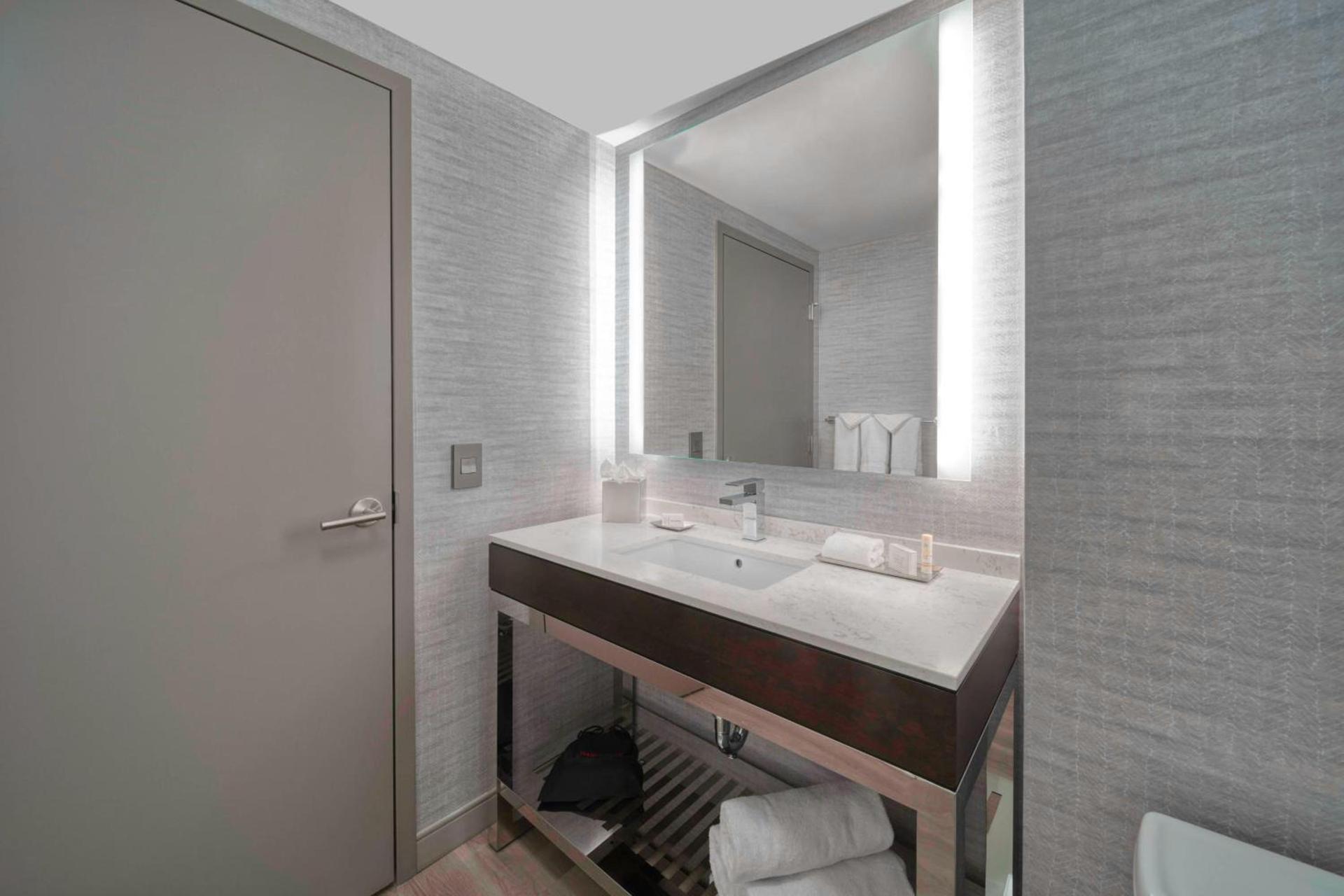 Residence Inn Boston Downtown/South End photo 25