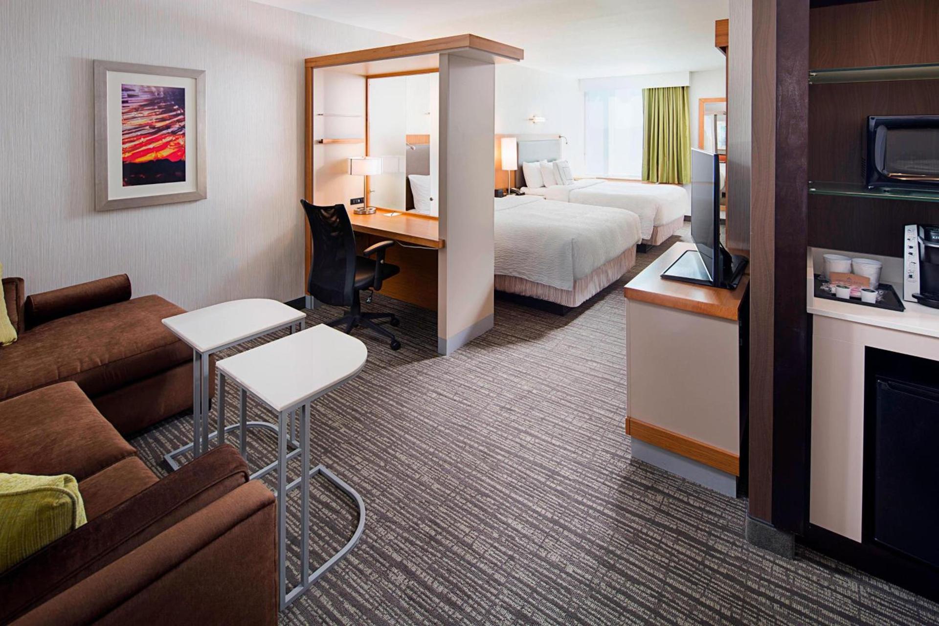 SpringHill Suites by Marriott Carle Place Garden City photo 7