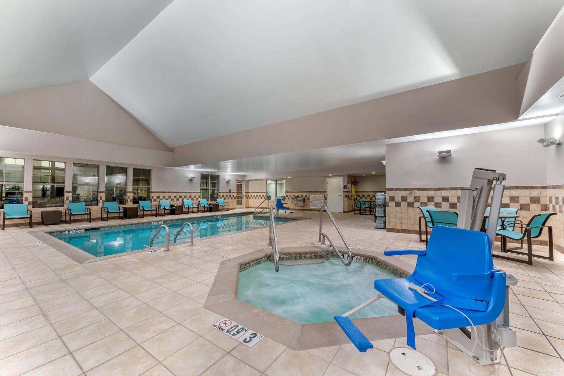 Residence Inn by Marriott Columbus photo 40