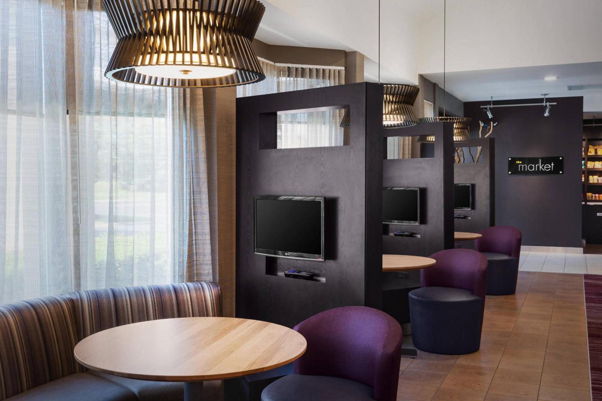 Courtyard by Marriott Fishkill photo 10