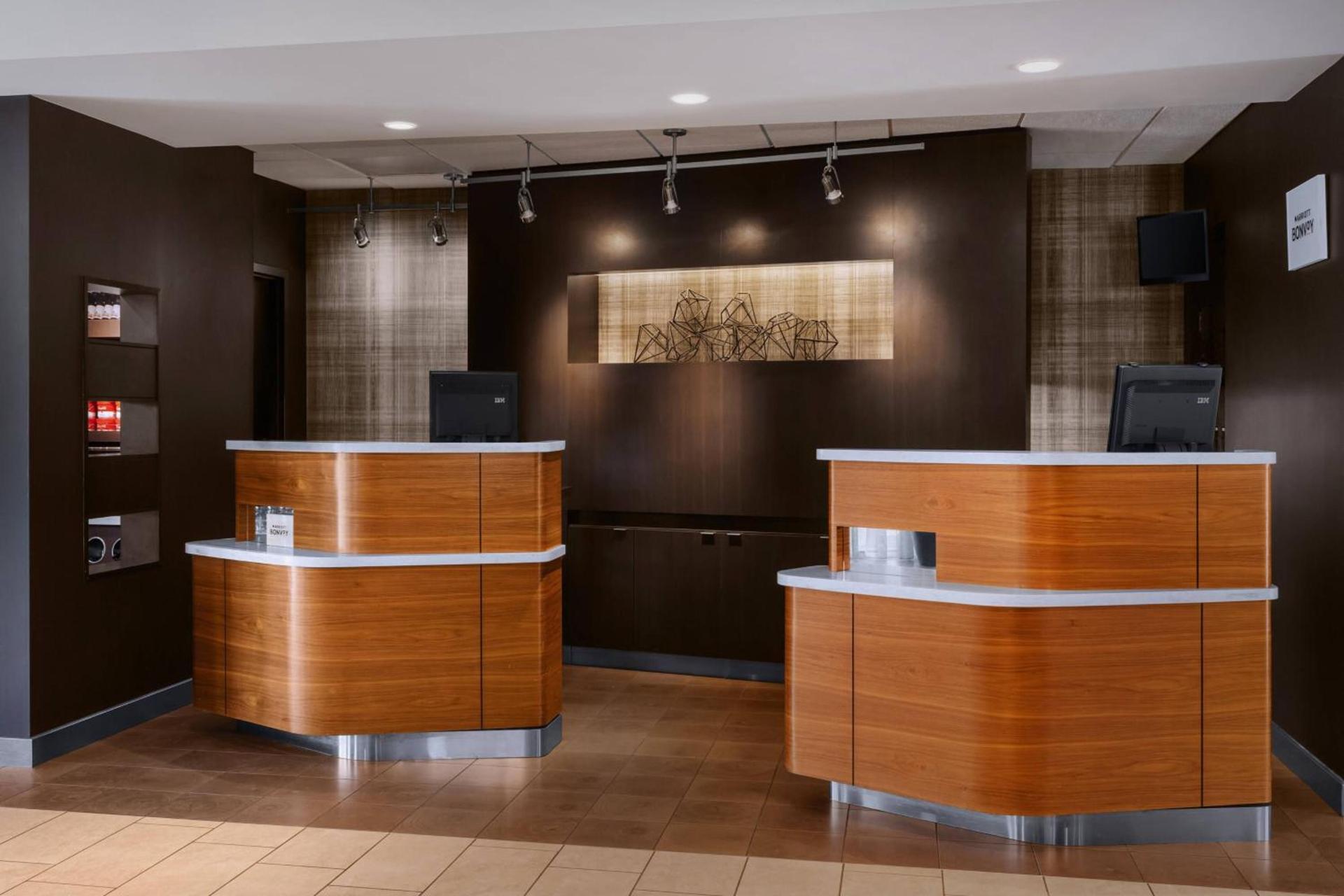 Courtyard by Marriott Fishkill photo 2