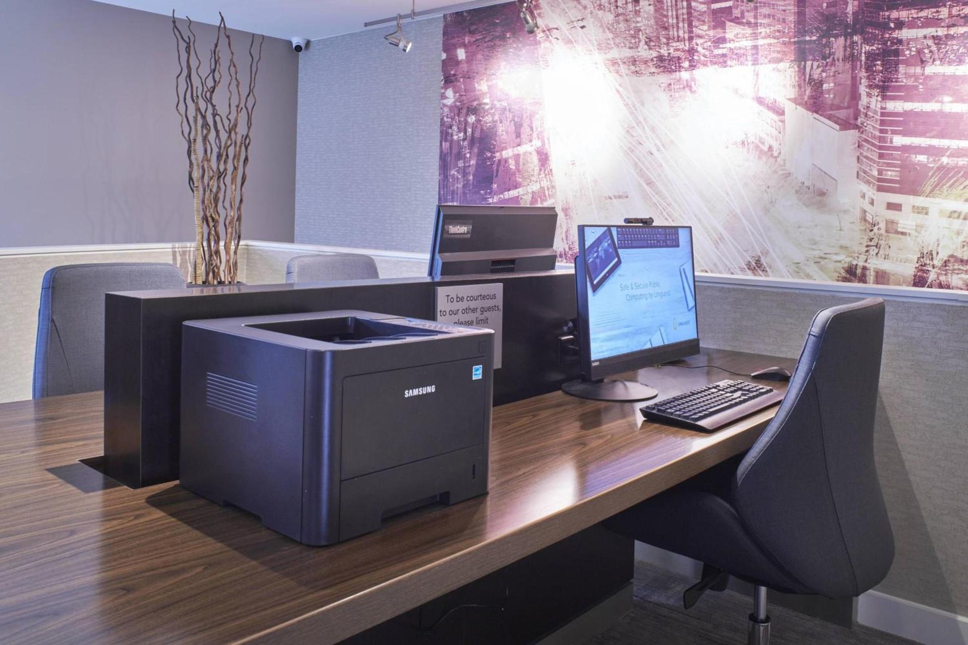 Courtyard by Marriott Detroit Troy photo 16