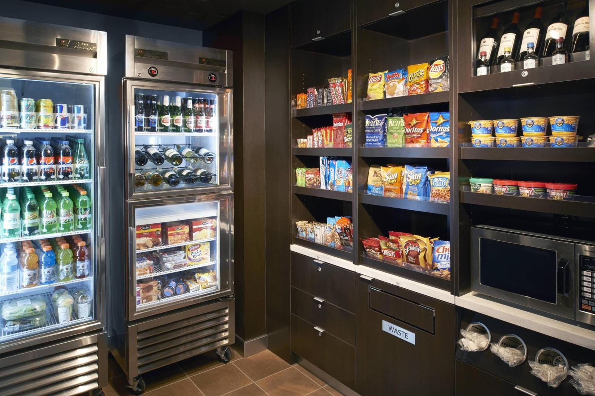 Courtyard by Marriott Detroit Troy photo 15