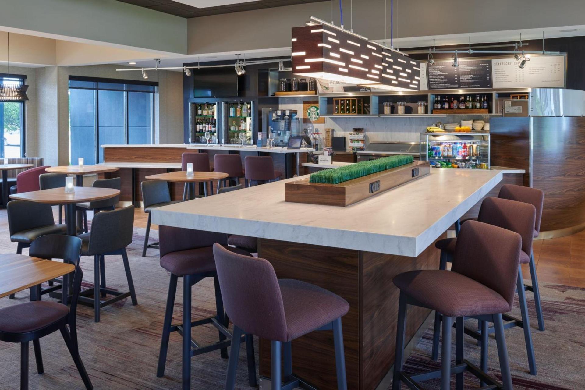 Courtyard by Marriott Detroit Troy photo 20