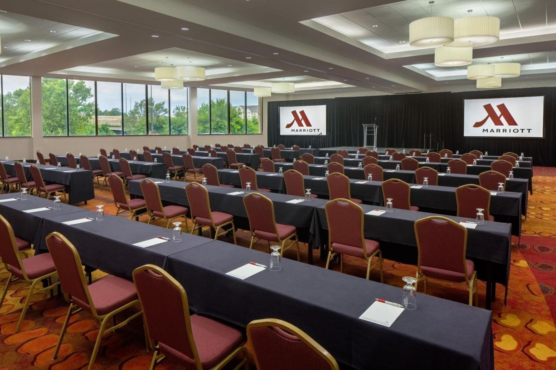 Indianapolis Marriott East photo 27