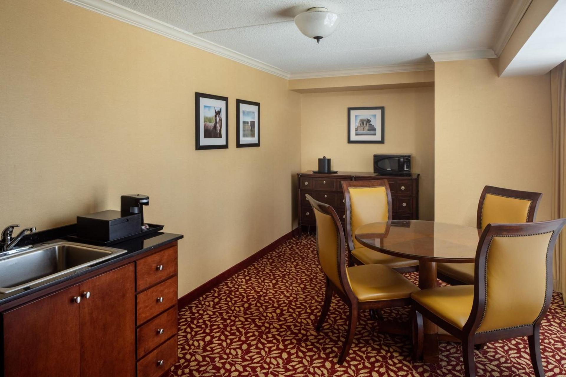 Indianapolis Marriott East photo 16