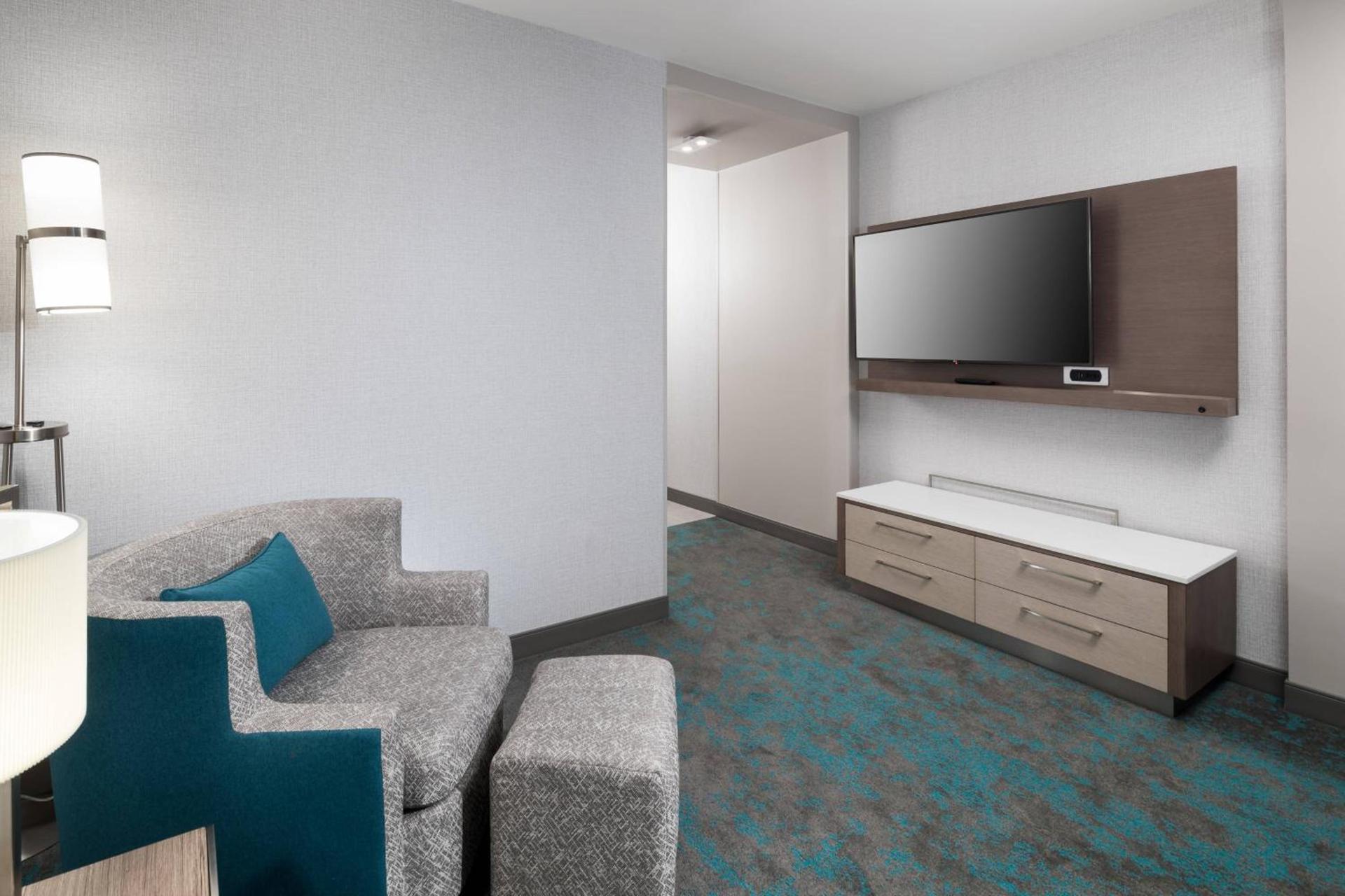 Courtyard by Marriott Houston Heights/I-10 photo 12